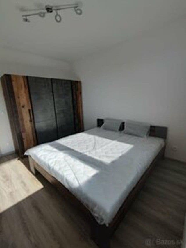 2 bedroom flat to rent, 45 m², Ivanská cesta, Ružinov, Bratislavský Region 2 bedroom flat to rent, 45 m², Ivanská cesta, Ružinov, Bratislavský Region
