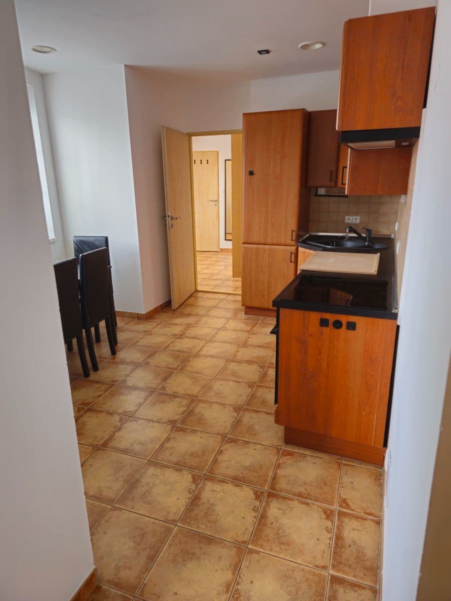 3 bedroom flat to rent, 71 m², Staňkovská, Prague, Prague 3 bedroom flat to rent, 71 m², Staňkovská, Prague, Prague