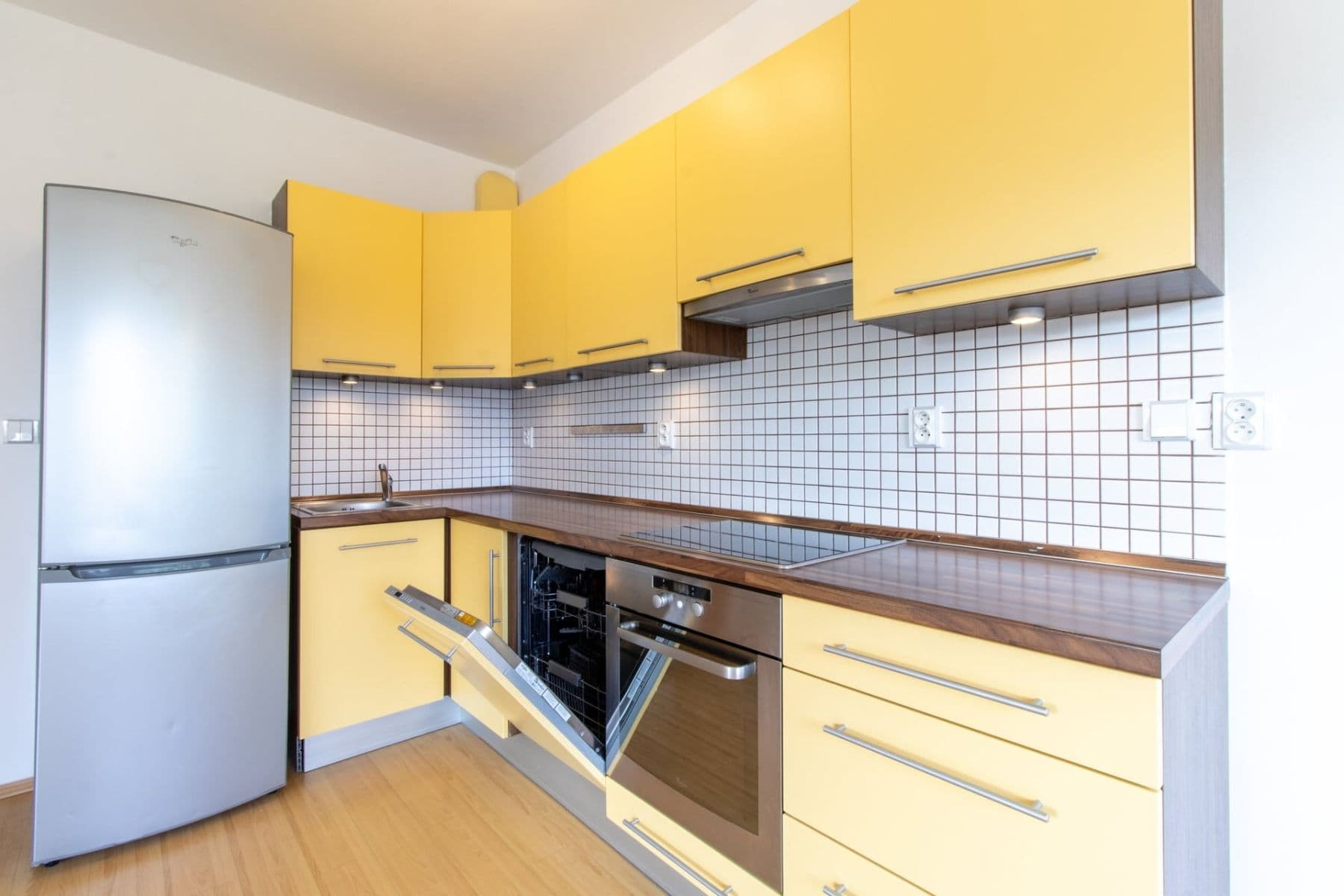 1 bedroom with open-plan kitchen flat to rent, 60 m², Nad mlýnským potokem, Prague, Prague 1 bedroom with open-plan kitchen flat to rent, 60 m², Nad mlýnským potokem, Prague, Prague