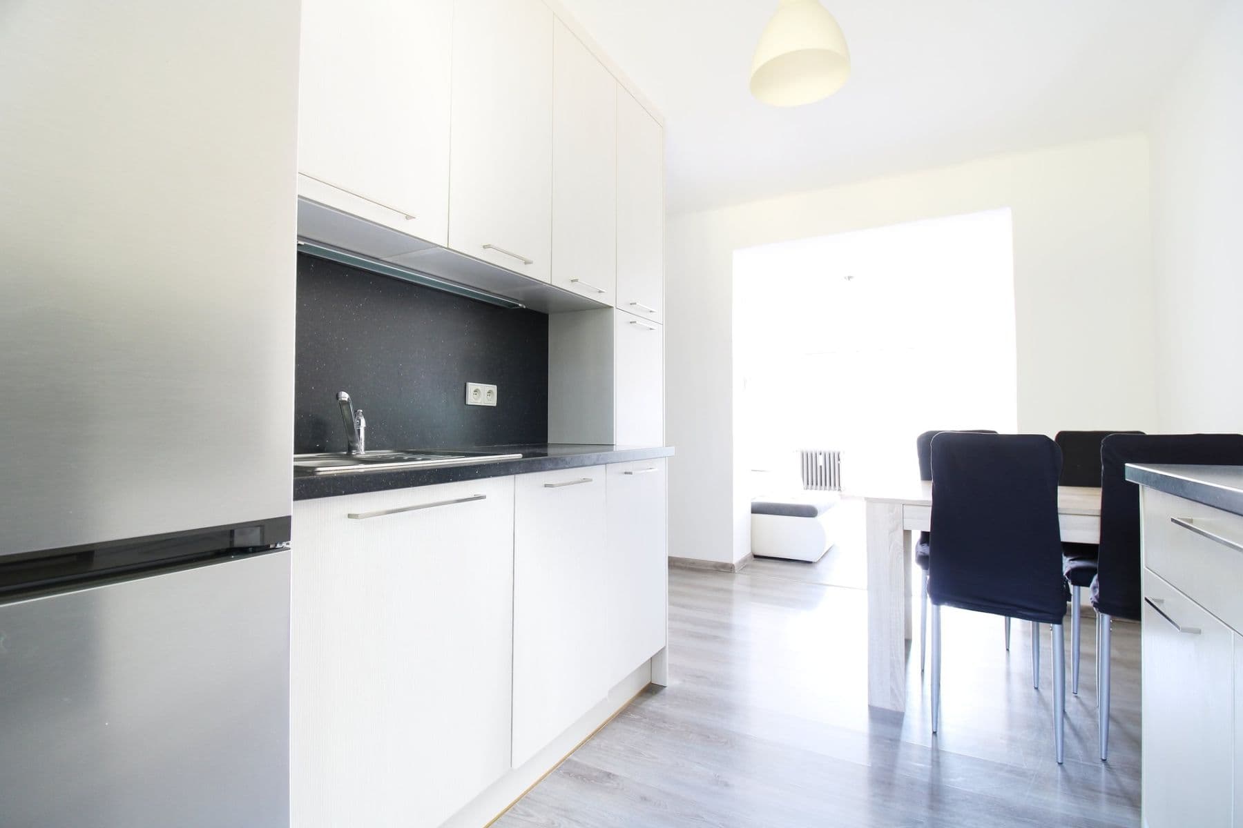 1 bedroom with open-plan kitchen flat to rent, 54 m², Jaroslava Foglara, Kladno, Středočeský Region 1 bedroom with open-plan kitchen flat to rent, 54 m², Jaroslava Foglara, Kladno, Středočeský Region