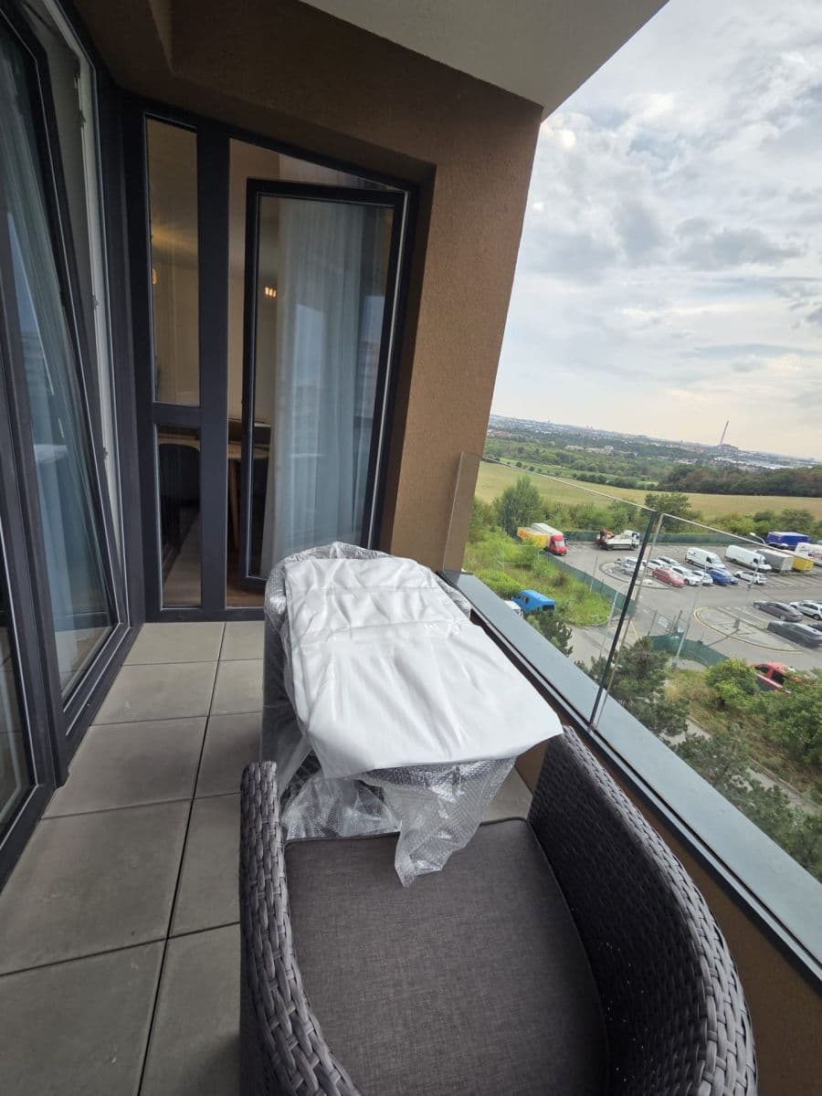 1 bedroom with open-plan kitchen flat to rent, 51 m², Arnošta Valenty, Prague, Prague 1 bedroom with open-plan kitchen flat to rent, 51 m², Arnošta Valenty, Prague, Prague