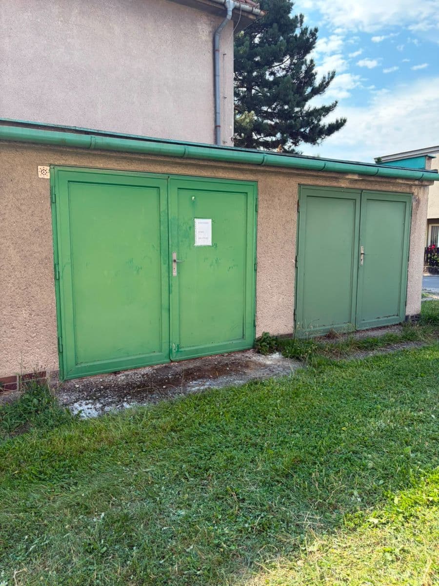 garage to rent, 18 m², U Chodníčku, Staré Město, Moravskoslezský Region garage to rent, 18 m², U Chodníčku, Staré Město, Moravskoslezský Region