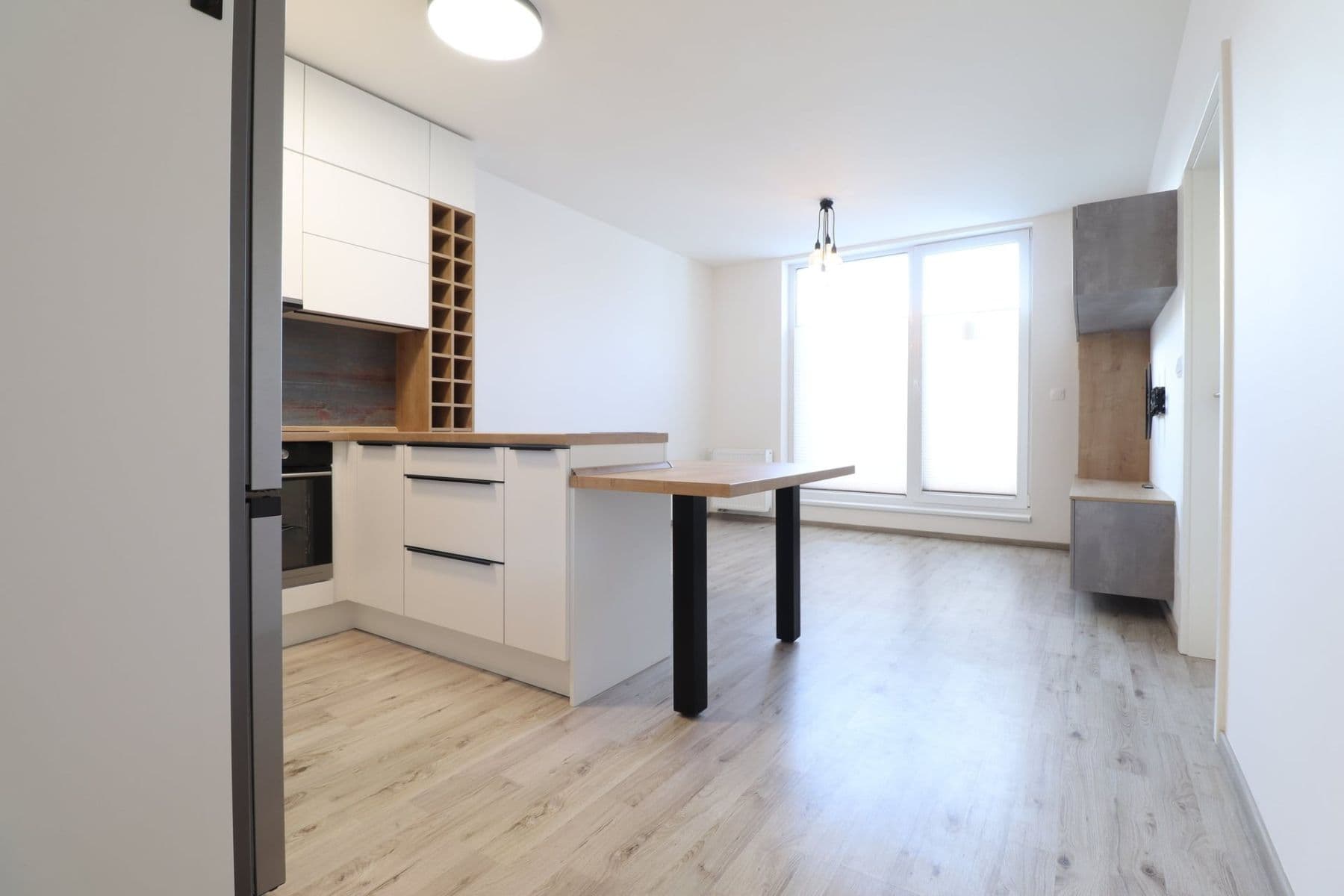 1 bedroom with open-plan kitchen flat to rent, 53 m², Velvarská, Horoměřice, Středočeský Region 1 bedroom with open-plan kitchen flat to rent, 53 m², Velvarská, Horoměřice, Středočeský Region