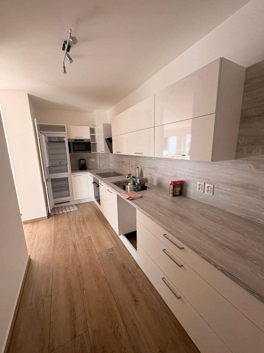 1 bedroom with open-plan kitchen flat for sale, 59 m², Třída Jiřího Pelikána, Olomouc, Olomoucký Region 1 bedroom with open-plan kitchen flat for sale, 59 m², Třída Jiřího Pelikána, Olomouc, Olomoucký Region