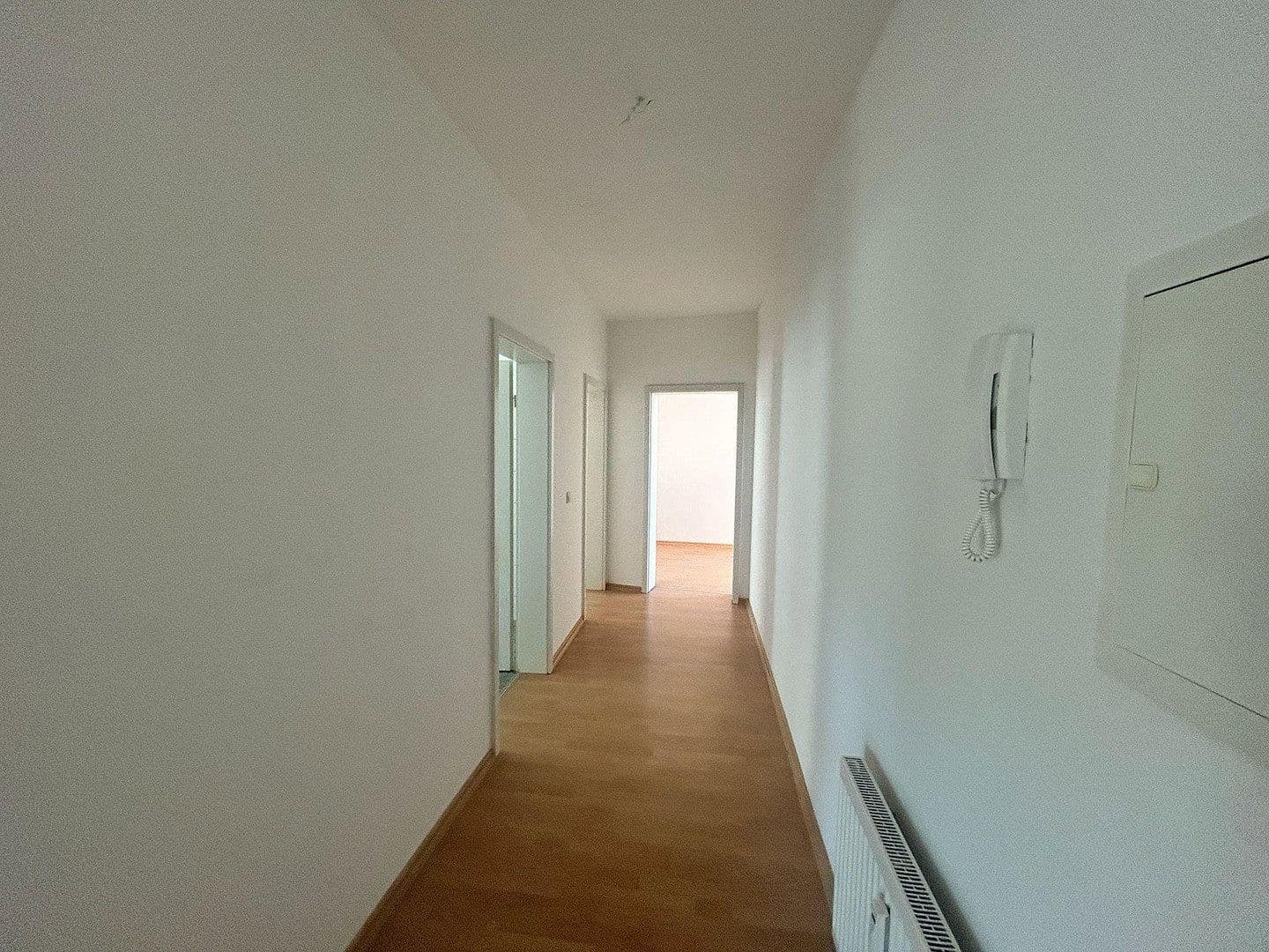 3 bedroom flat to rent, 87 m², Goldbachstraße 8, Hohenstein-Ernstthal, Saxony 3 bedroom flat to rent, 87 m², Goldbachstraße 8, Hohenstein-Ernstthal, Saxony