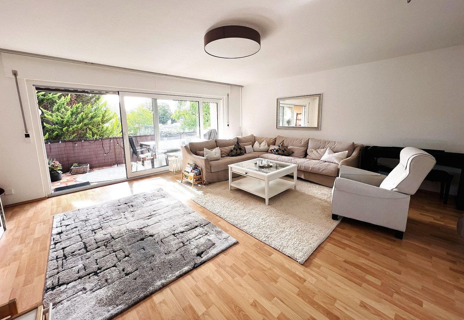 2 bedroom with open-plan kitchen flat to rent, 105 m², Apoldaer Weg 5, Mannheim, Baden-Württemberg 2 bedroom with open-plan kitchen flat to rent, 105 m², Apoldaer Weg 5, Mannheim, Baden-Württemberg