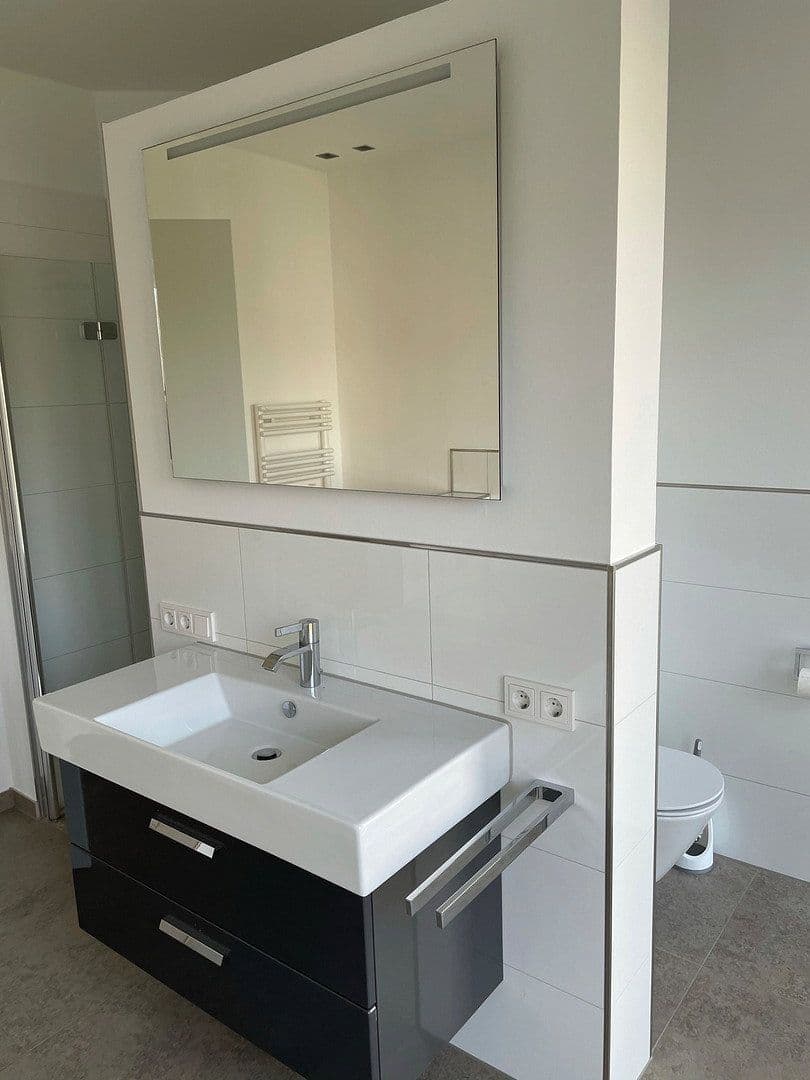 3 bedroom flat to rent, 183 m², Am Lohmühlensee 8, Duisburg, North Rhine-Westphalia 3 bedroom flat to rent, 183 m², Am Lohmühlensee 8, Duisburg, North Rhine-Westphalia