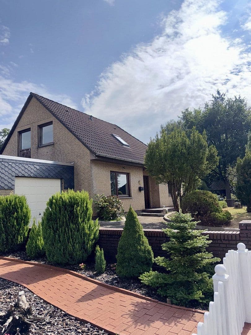 house for sale, 152 m², Weimarer Straße 2, Delmenhorst, Lower Saxony house for sale, 152 m², Weimarer Straße 2, Delmenhorst, Lower Saxony