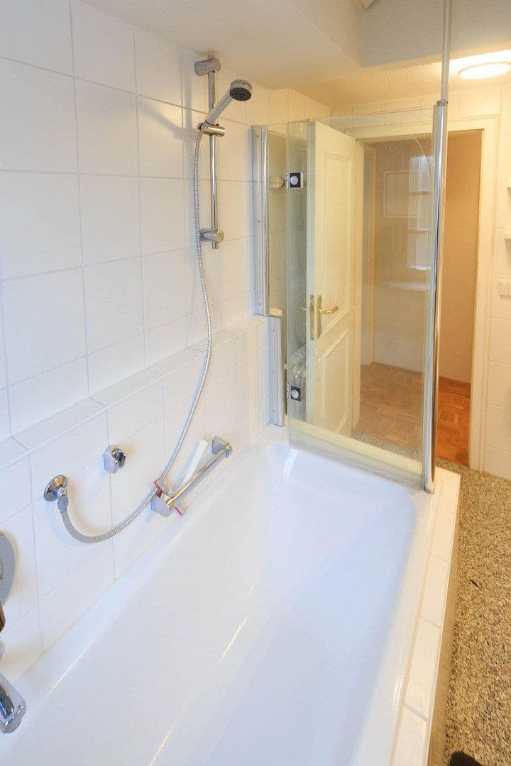 2 bedroom with open-plan kitchen flat to rent, 87 m², Öhringer Straße 21, Stuttgart, Baden-Württemberg 2 bedroom with open-plan kitchen flat to rent, 87 m², Öhringer Straße 21, Stuttgart, Baden-Württemberg