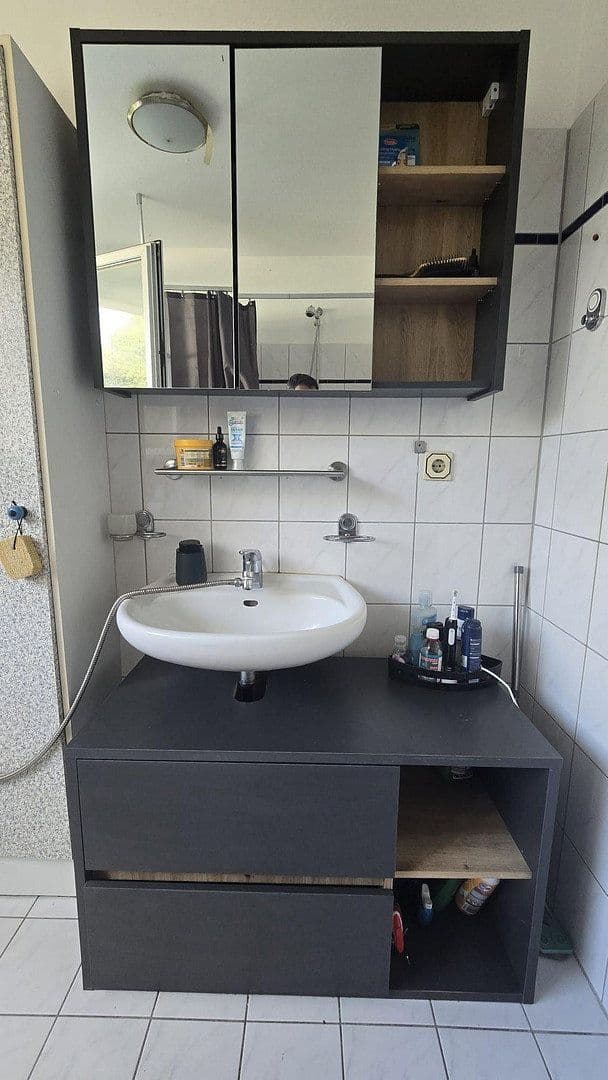 2 bedroom with open-plan kitchen flat to rent, 105 m², Ittertalstraße 138, Solingen, North Rhine-Westphalia 2 bedroom with open-plan kitchen flat to rent, 105 m², Ittertalstraße 138, Solingen, North Rhine-Westphalia