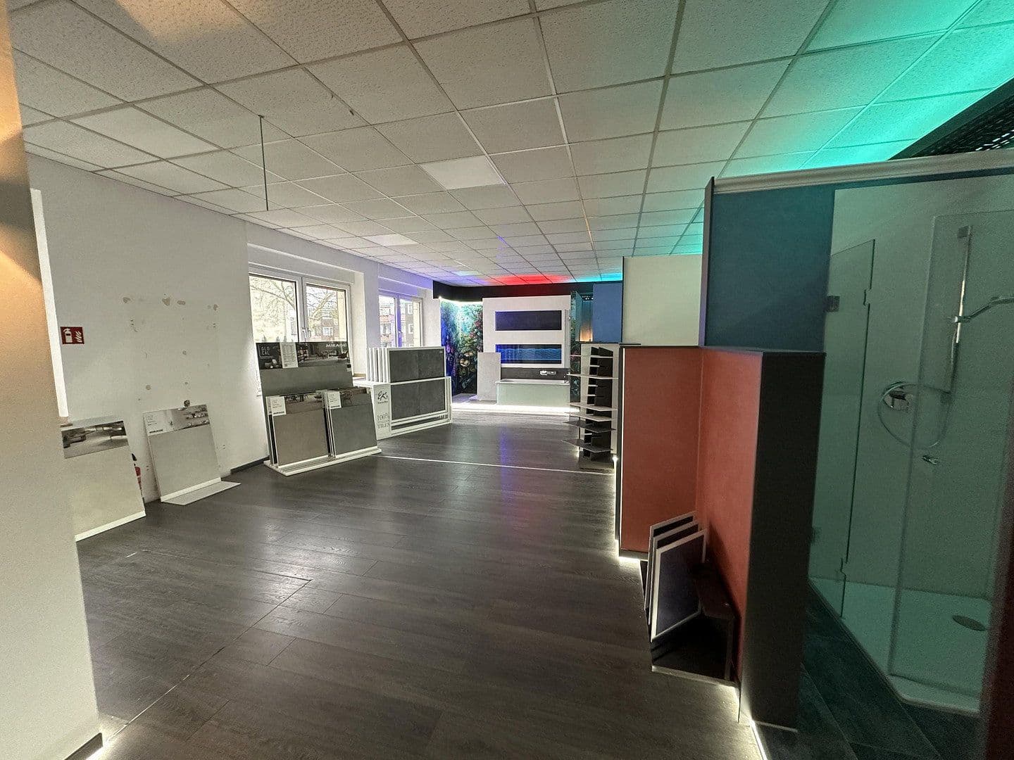 non-residential property to rent, 313 m², Krayer Straße 197, Essen, North Rhine-Westphalia non-residential property to rent, 313 m², Krayer Straße 197, Essen, North Rhine-Westphalia