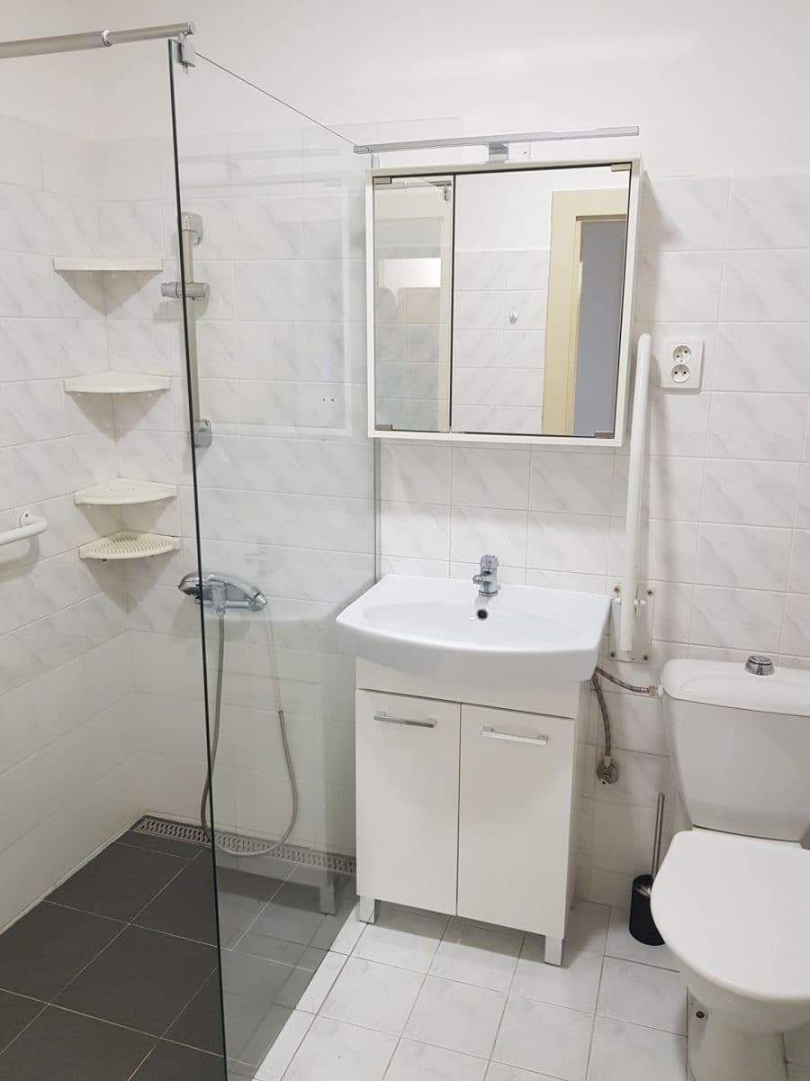 2 bedroom flat to rent, 56 m², třída Tomáše Bati, Zlín, Zlínský Region 2 bedroom flat to rent, 56 m², třída Tomáše Bati, Zlín, Zlínský Region