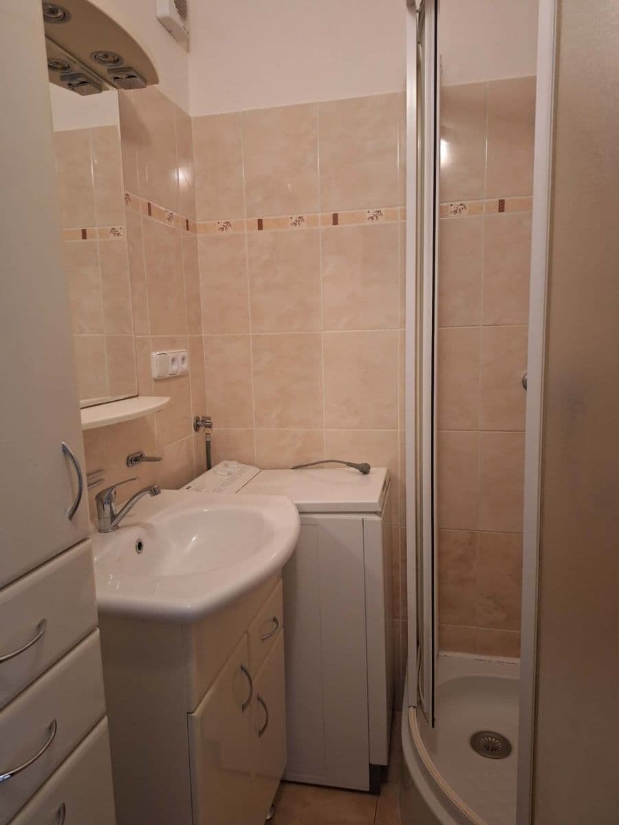 2 bedroom flat to rent, 55 m², Březohorská, Příbram, Středočeský Region 2 bedroom flat to rent, 55 m², Březohorská, Příbram, Středočeský Region