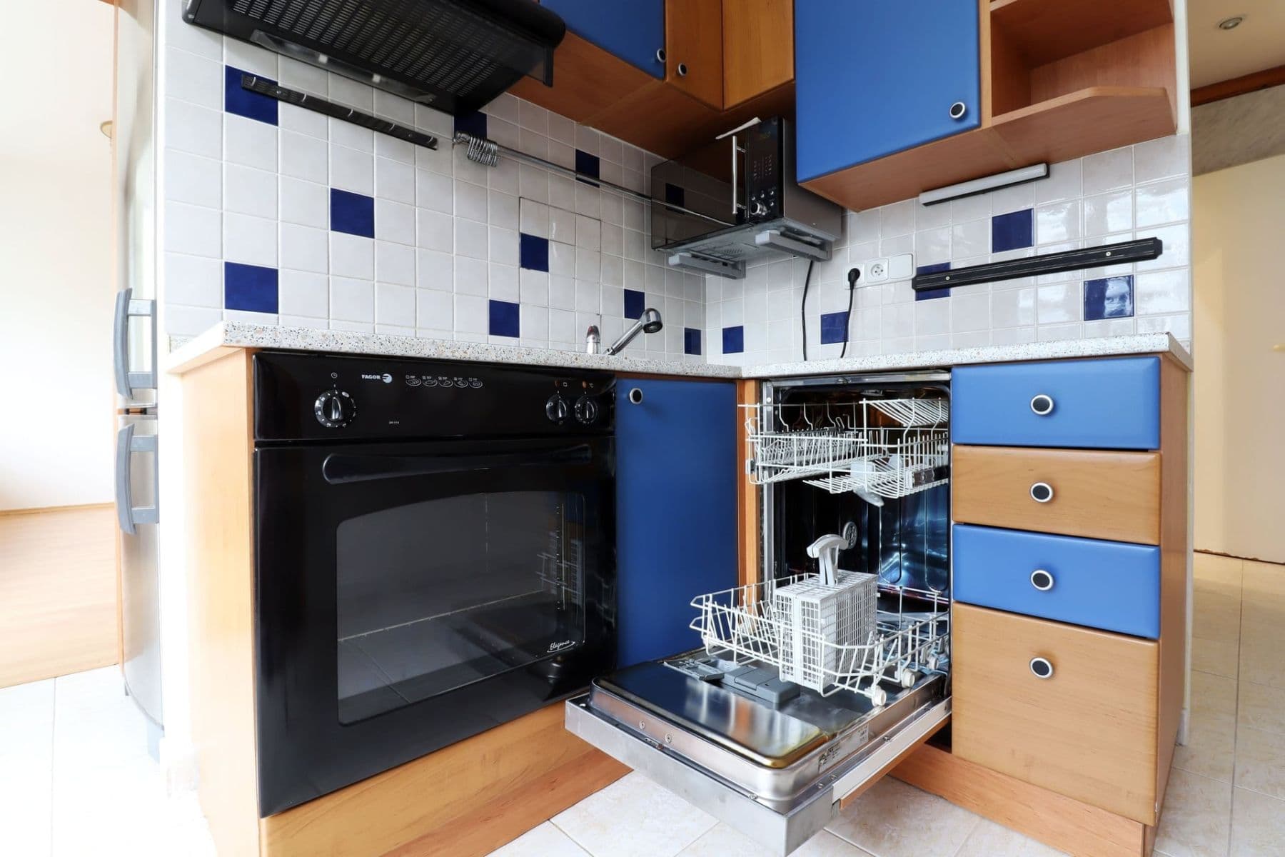 3 bedroom flat to rent, 78 m², Dreyerova, Prague, Prague 3 bedroom flat to rent, 78 m², Dreyerova, Prague, Prague