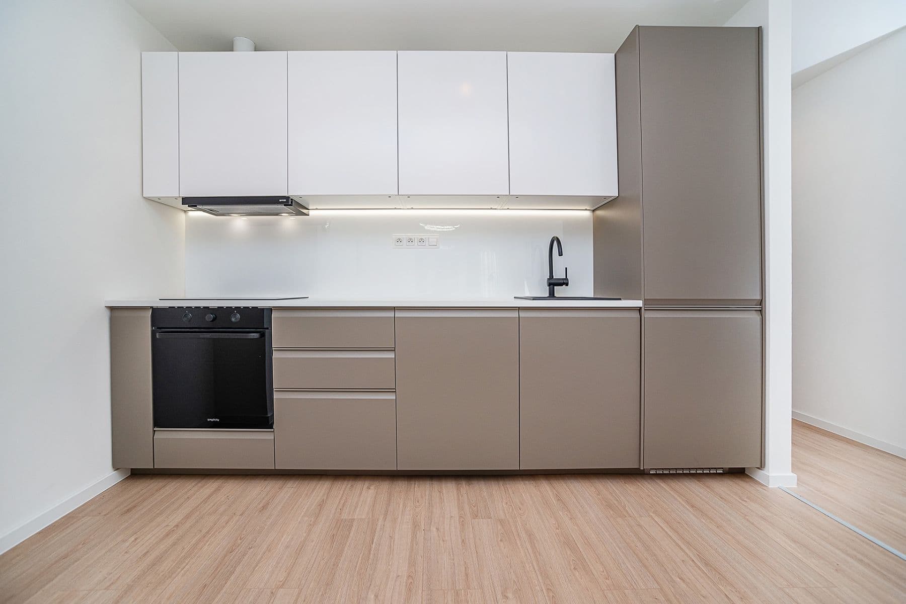 1 bedroom with open-plan kitchen flat for sale, 42 m², Ruská, Prague, Prague 1 bedroom with open-plan kitchen flat for sale, 42 m², Ruská, Prague, Prague