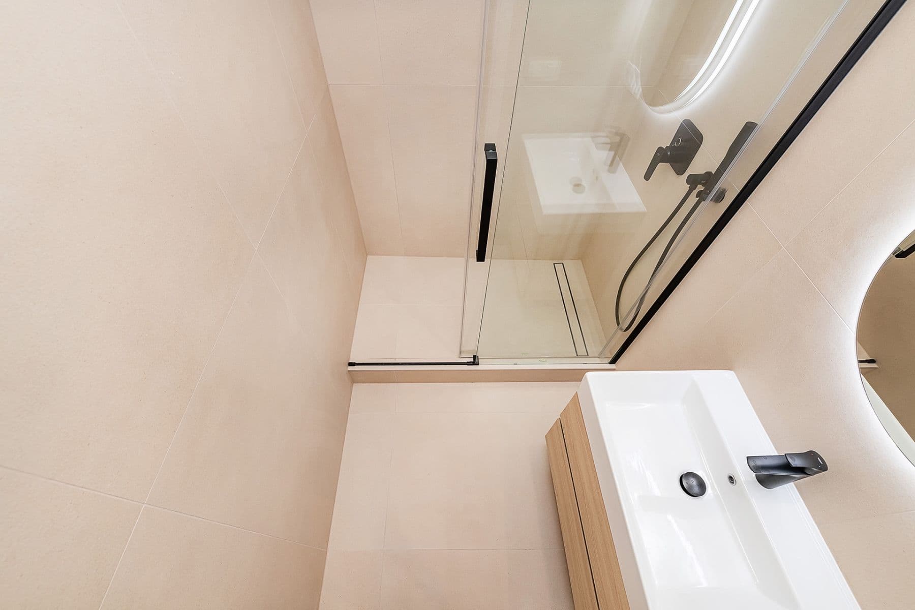 1 bedroom with open-plan kitchen flat for sale, 42 m², Ruská, Prague, Prague 1 bedroom with open-plan kitchen flat for sale, 42 m², Ruská, Prague, Prague