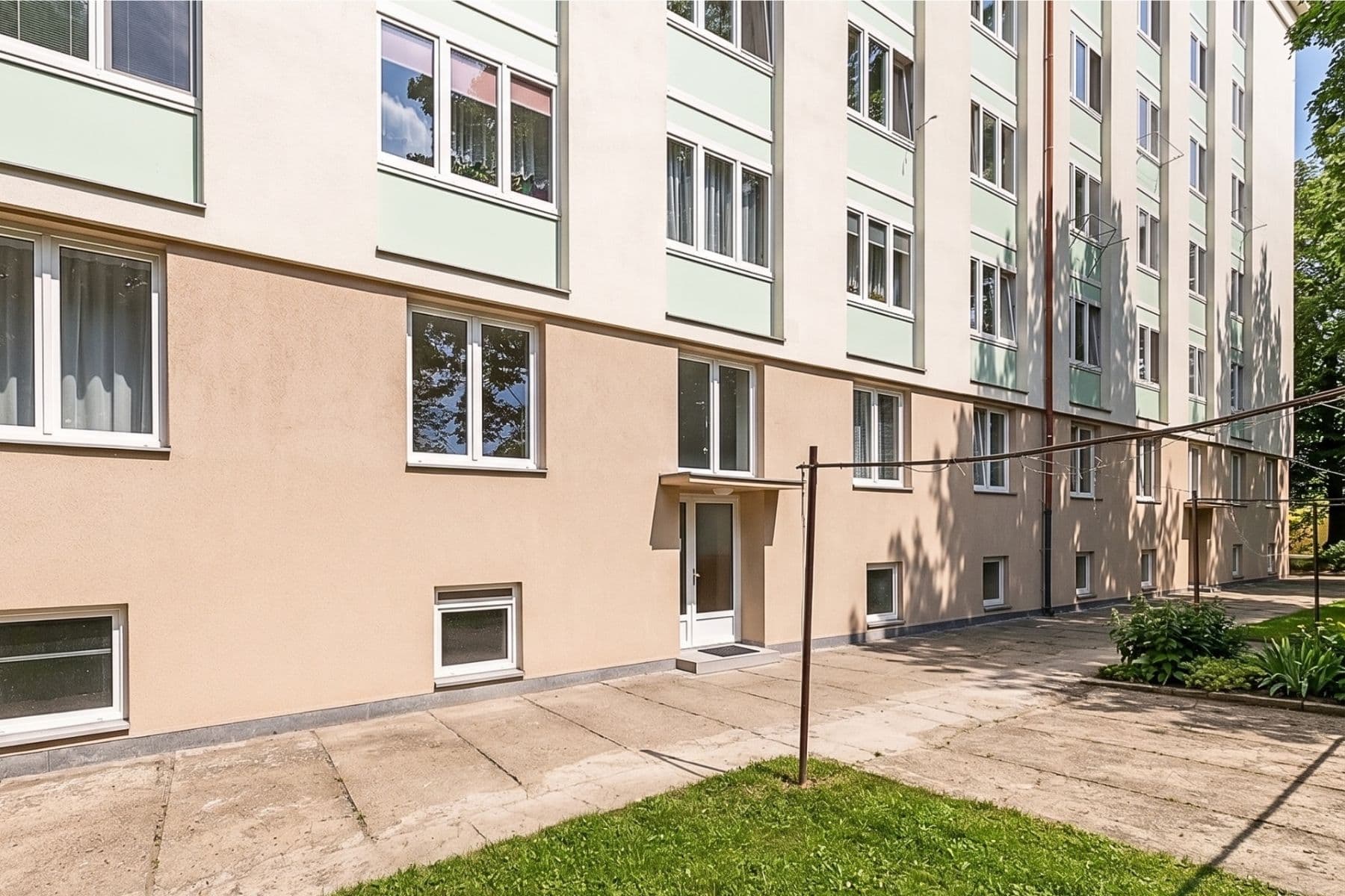 1 bedroom with open-plan kitchen flat for sale, 42 m², Ruská, Prague, Prague 1 bedroom with open-plan kitchen flat for sale, 42 m², Ruská, Prague, Prague
