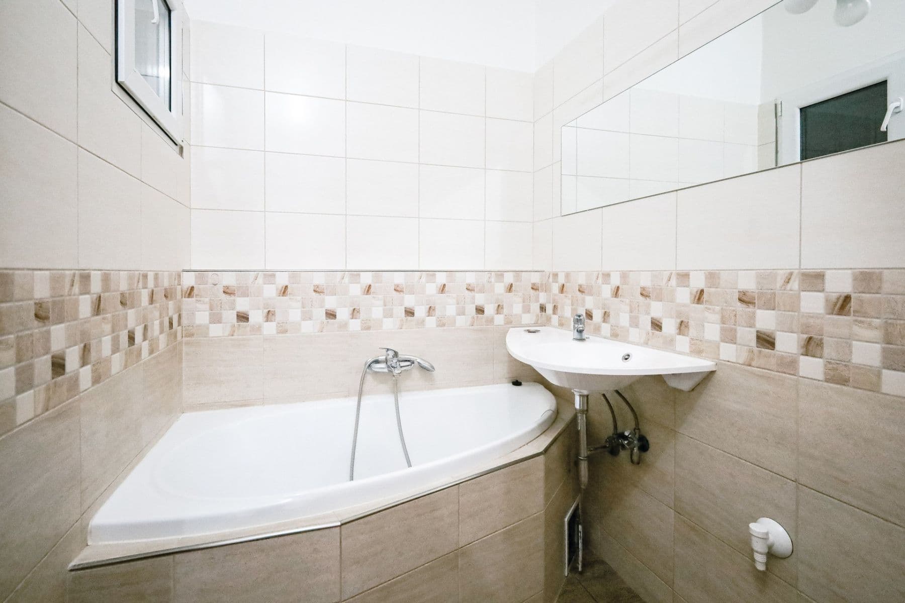 1 bedroom with open-plan kitchen flat for sale, 51 m², Vosmíkových, Prague, Prague 1 bedroom with open-plan kitchen flat for sale, 51 m², Vosmíkových, Prague, Prague