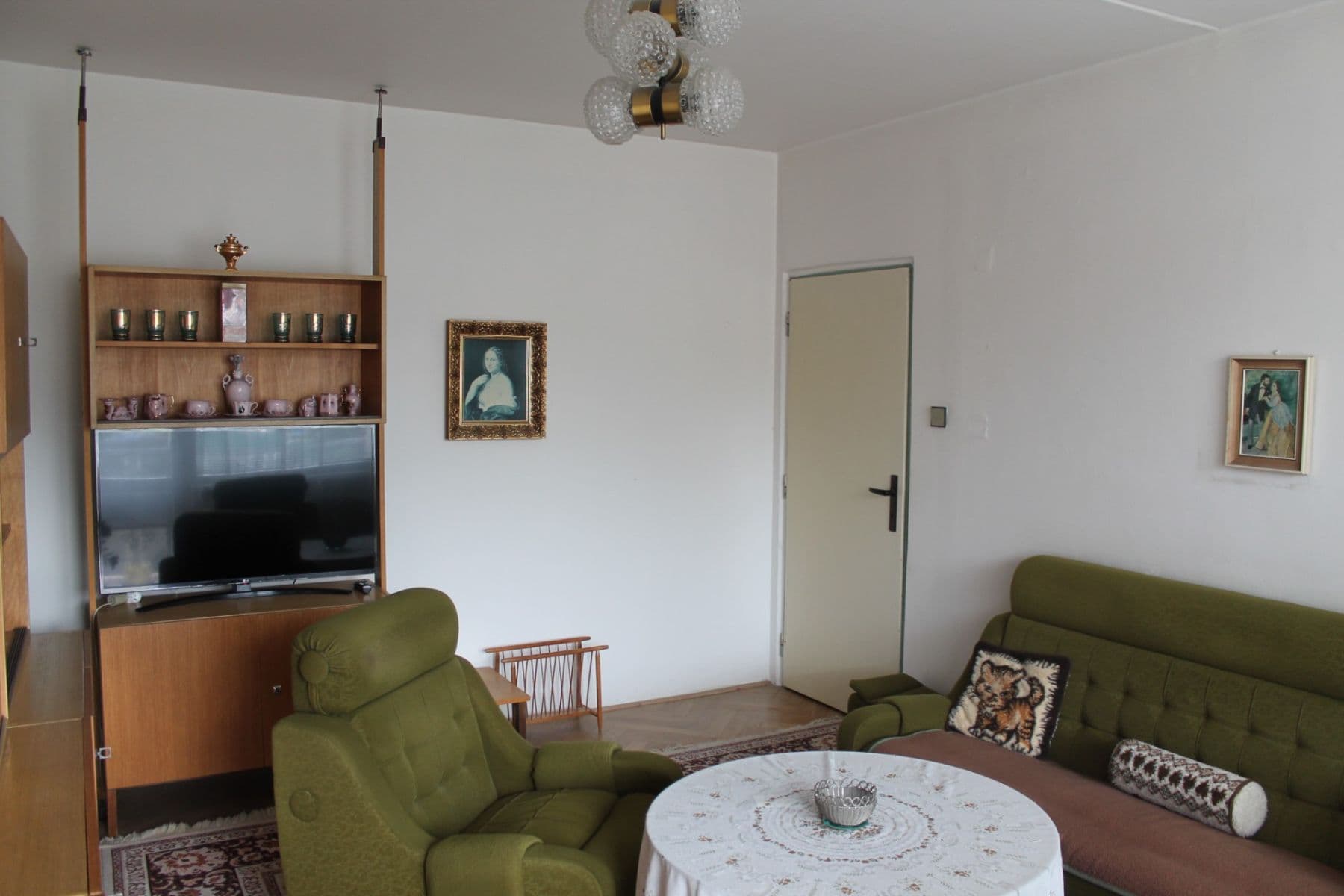 4 bedroom flat to rent, 84 m², Školní, Karlovy Vary, Karlovarský Region 4 bedroom flat to rent, 84 m², Školní, Karlovy Vary, Karlovarský Region