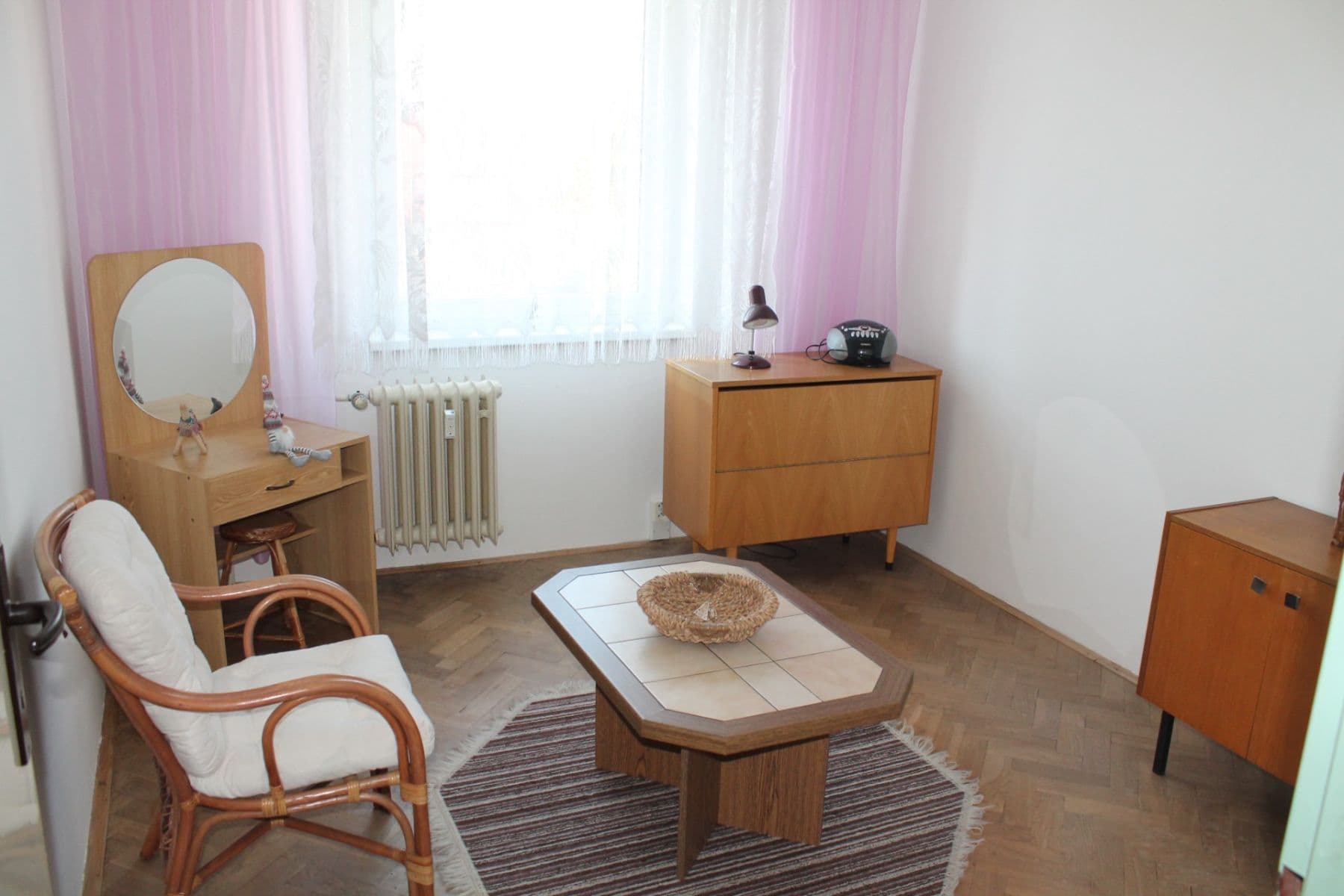 4 bedroom flat to rent, 84 m², Školní, Karlovy Vary, Karlovarský Region 4 bedroom flat to rent, 84 m², Školní, Karlovy Vary, Karlovarský Region