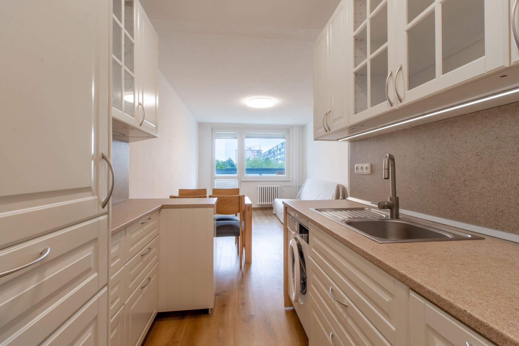 1 bedroom with open-plan kitchen flat to rent, 50 m², Kurčatovova, Prague, Prague 1 bedroom with open-plan kitchen flat to rent, 50 m², Kurčatovova, Prague, Prague