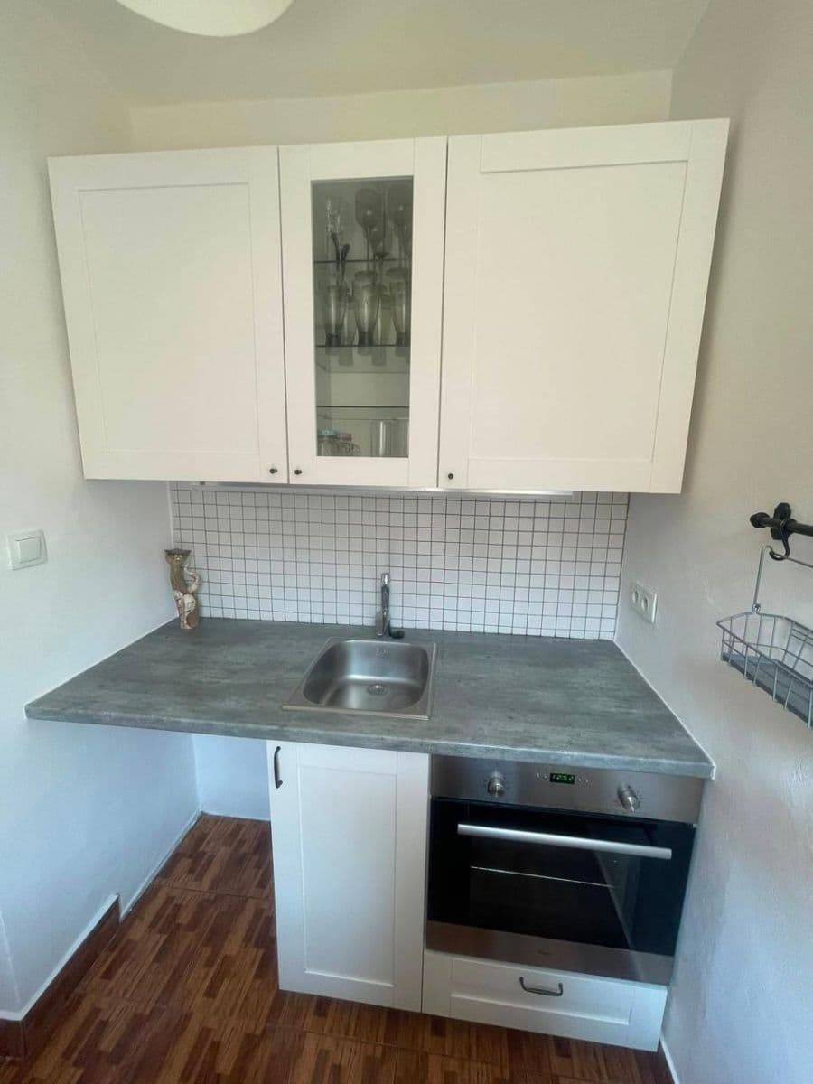 Studio flat to rent, 27 m², Dřevařská, Brno, Jihomoravský Region Studio flat to rent, 27 m², Dřevařská, Brno, Jihomoravský Region