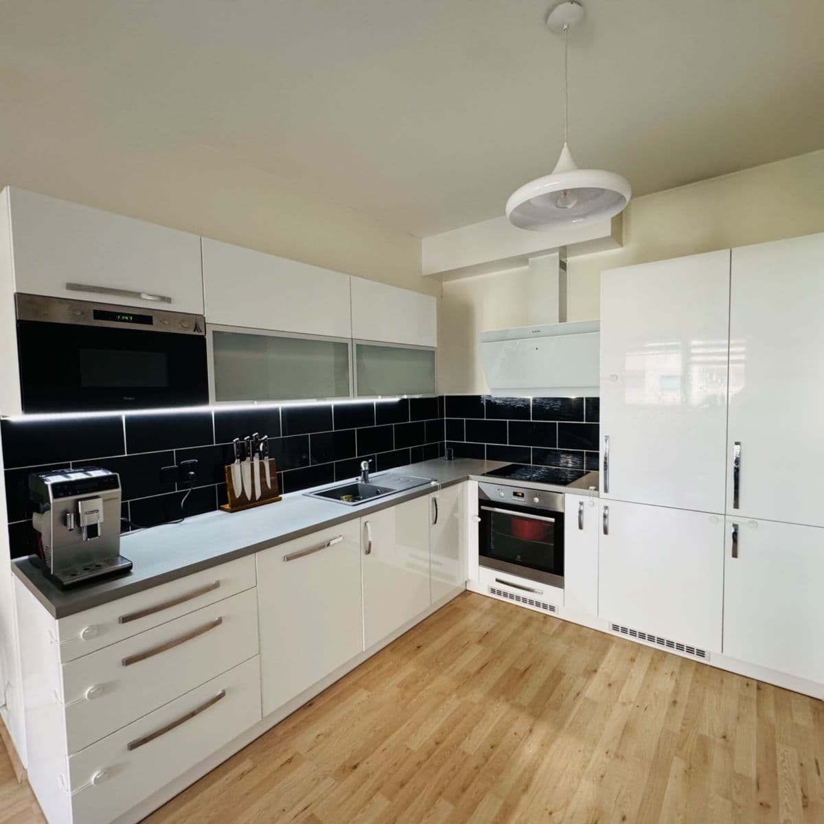 1 bedroom with open-plan kitchen flat for sale, 61 m², Kigginsova, Brno, Jihomoravský Region 1 bedroom with open-plan kitchen flat for sale, 61 m², Kigginsova, Brno, Jihomoravský Region
