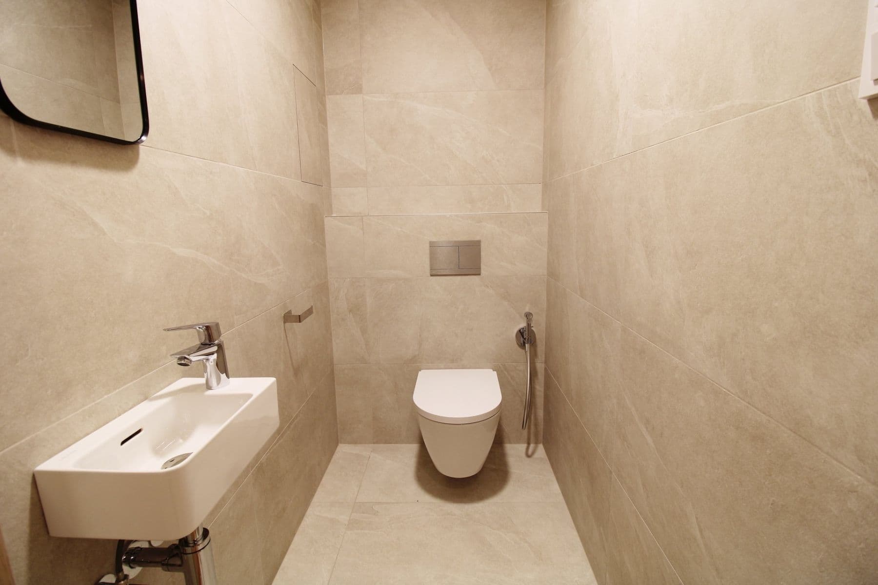2 bedroom with open-plan kitchen flat to rent, 94 m², Pod Juliskou, Prague, Prague 2 bedroom with open-plan kitchen flat to rent, 94 m², Pod Juliskou, Prague, Prague