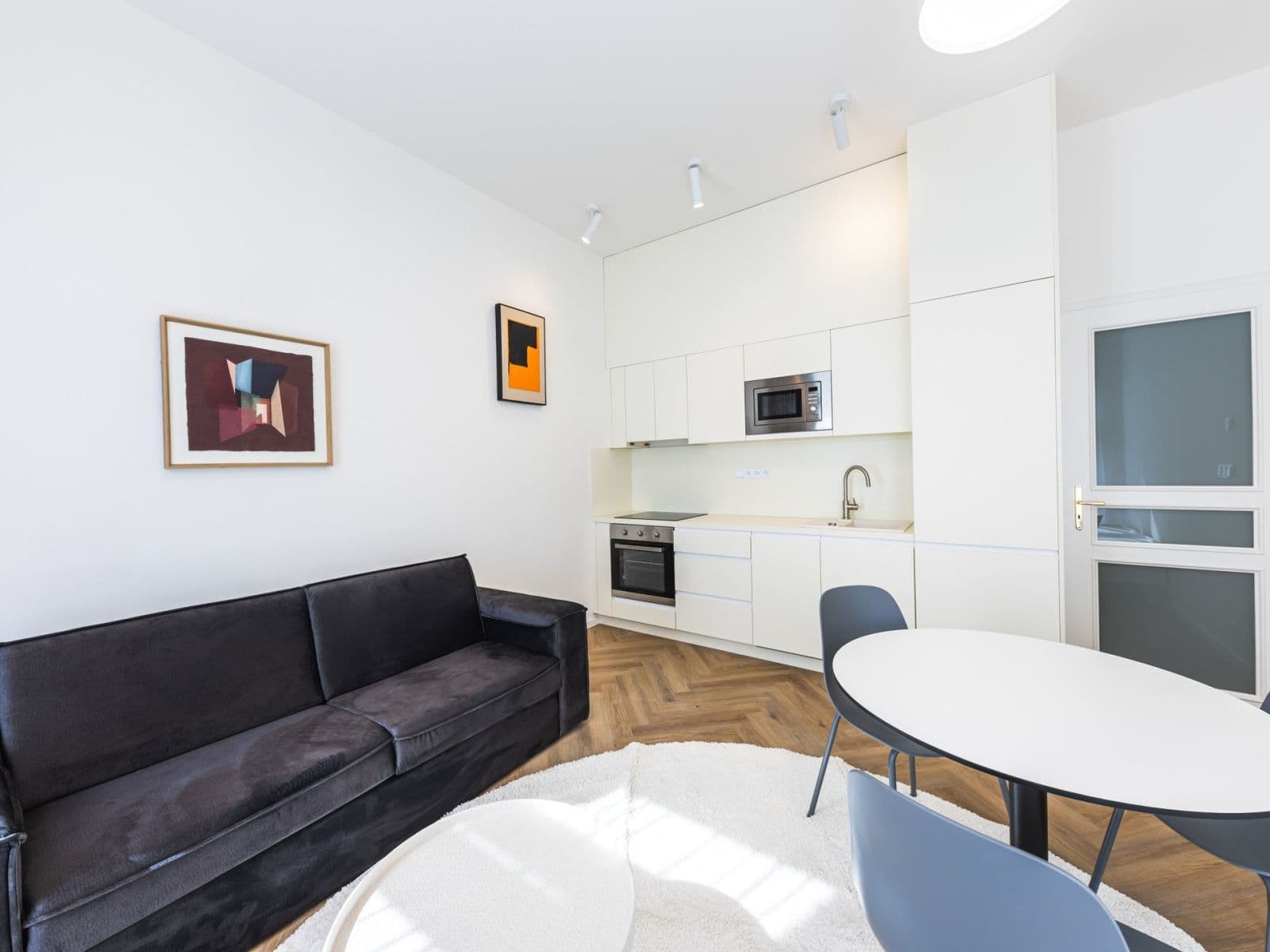 1 bedroom with open-plan kitchen flat to rent, 41 m², Sázavská, Prague, Prague 1 bedroom with open-plan kitchen flat to rent, 41 m², Sázavská, Prague, Prague