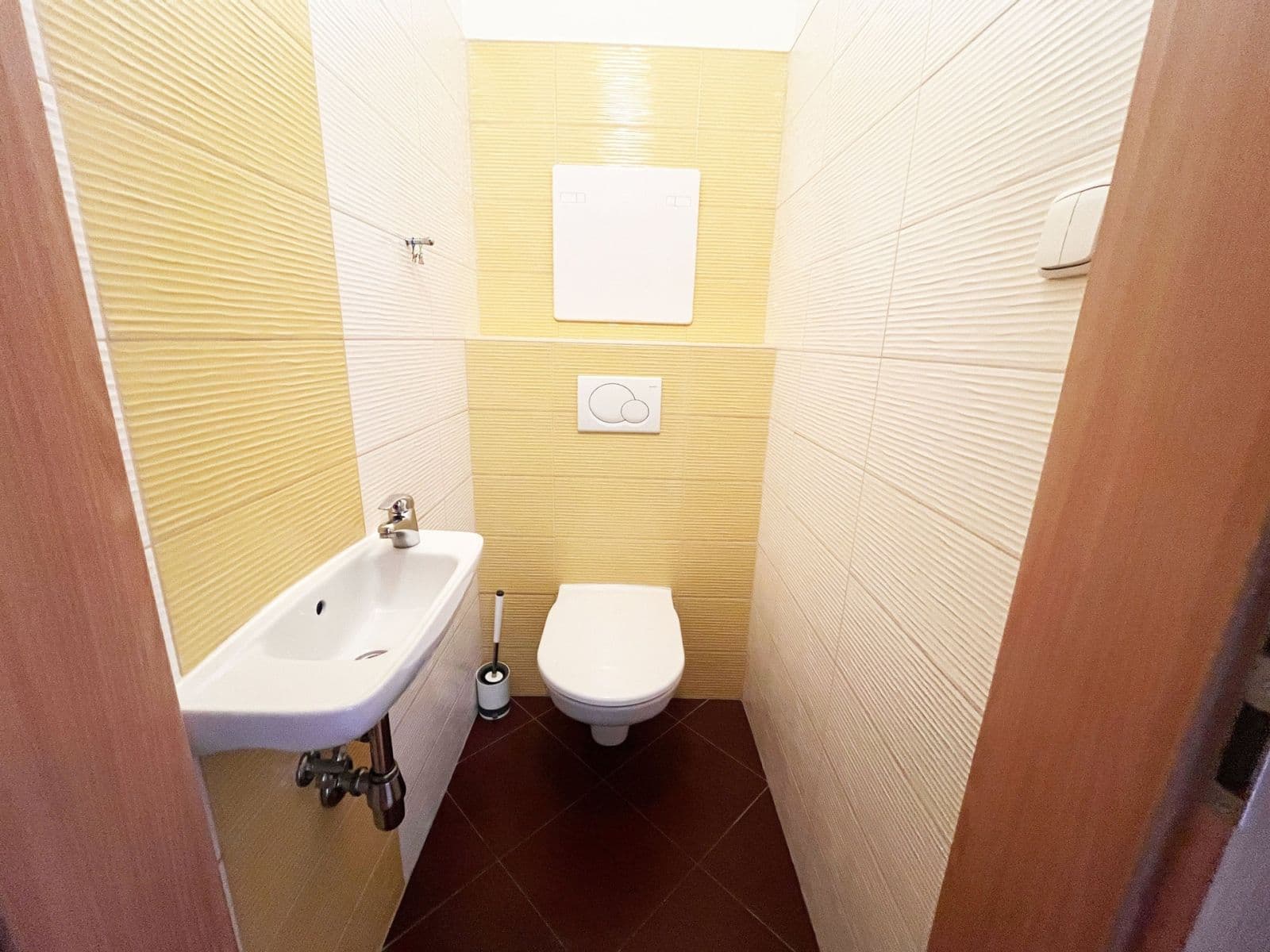 1 bedroom with open-plan kitchen flat to rent, 62 m², Jana Přibíka, Prague, Prague 1 bedroom with open-plan kitchen flat to rent, 62 m², Jana Přibíka, Prague, Prague