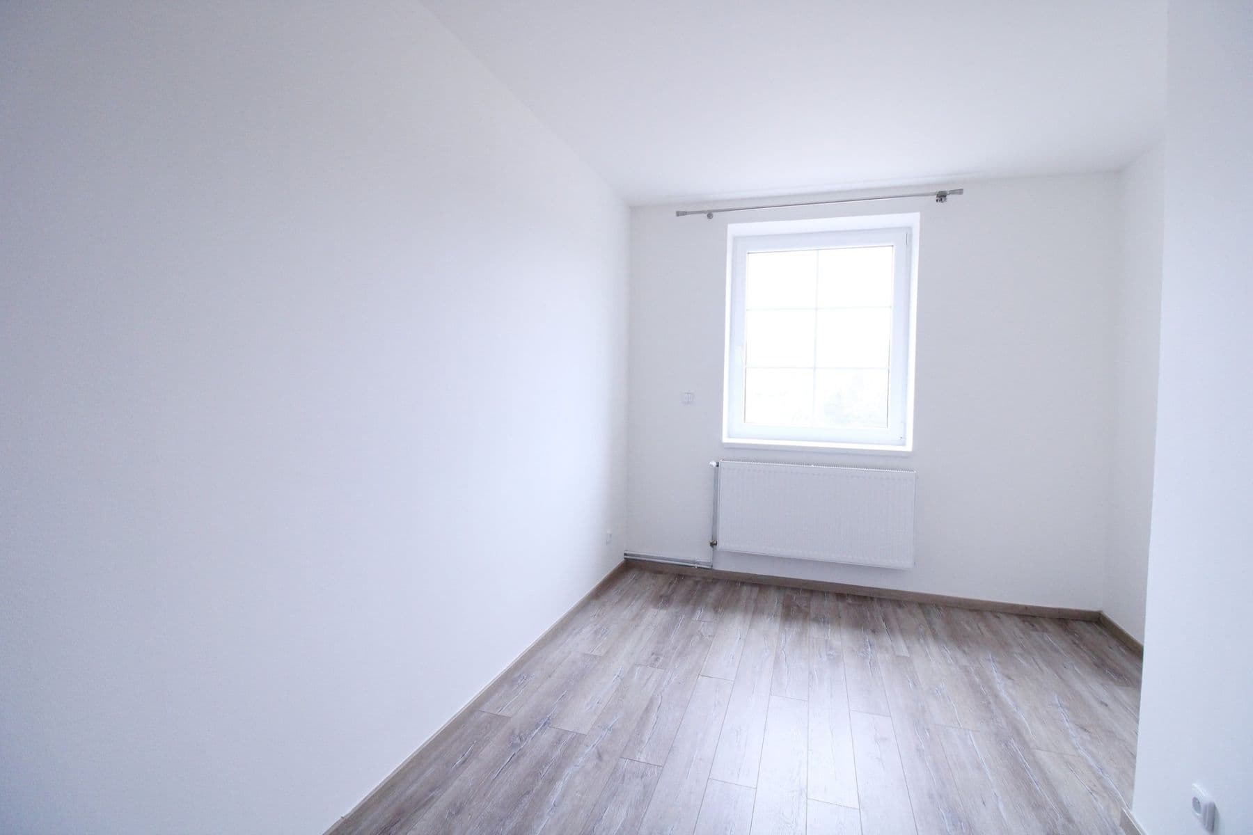 2 bedroom with open-plan kitchen flat to rent, 88 m², Branov, Středočeský Region 2 bedroom with open-plan kitchen flat to rent, 88 m², Branov, Středočeský Region