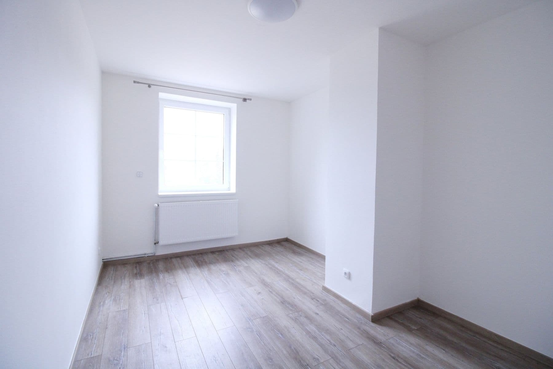 2 bedroom with open-plan kitchen flat to rent, 88 m², Branov, Středočeský Region 2 bedroom with open-plan kitchen flat to rent, 88 m², Branov, Středočeský Region