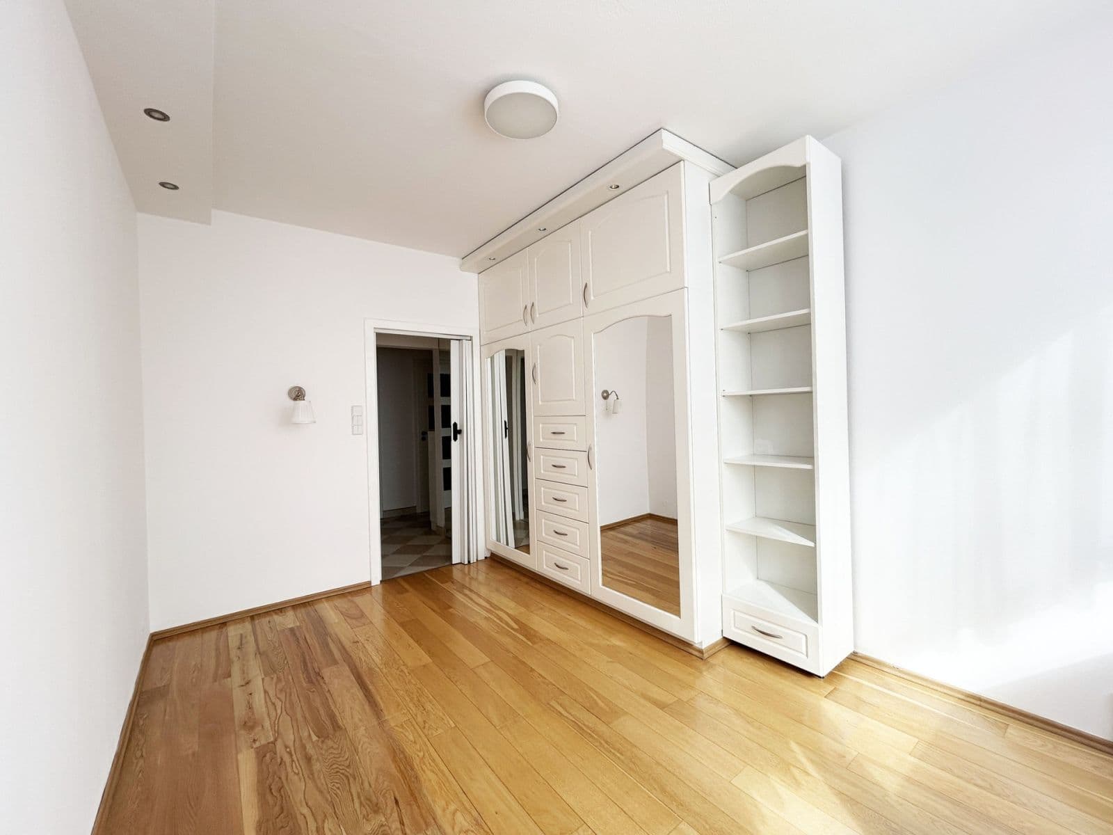 3 bedroom flat to rent, 69 m², Machatého, Prague, Prague 3 bedroom flat to rent, 69 m², Machatého, Prague, Prague