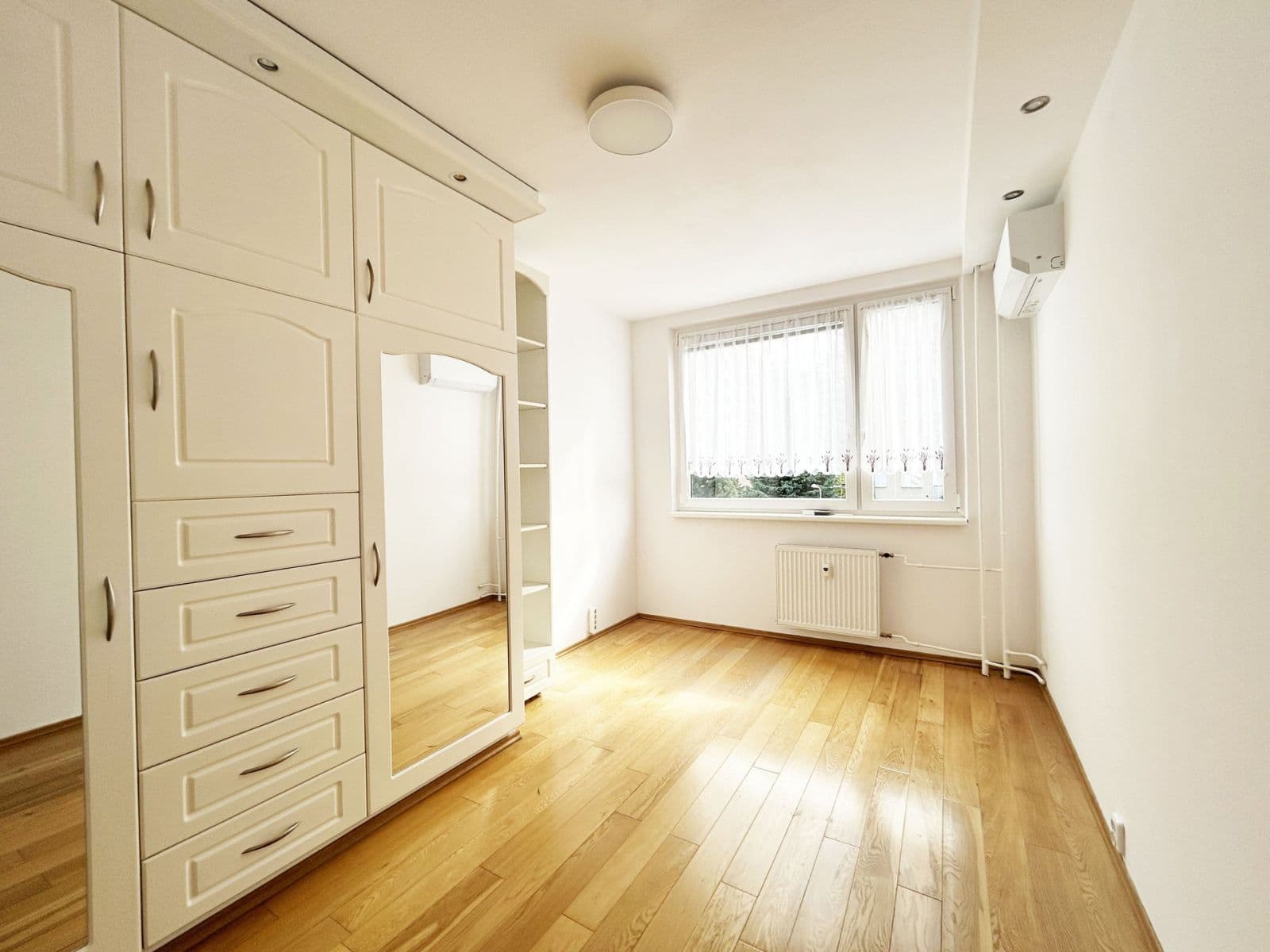 3 bedroom flat to rent, 69 m², Machatého, Prague, Prague 3 bedroom flat to rent, 69 m², Machatého, Prague, Prague