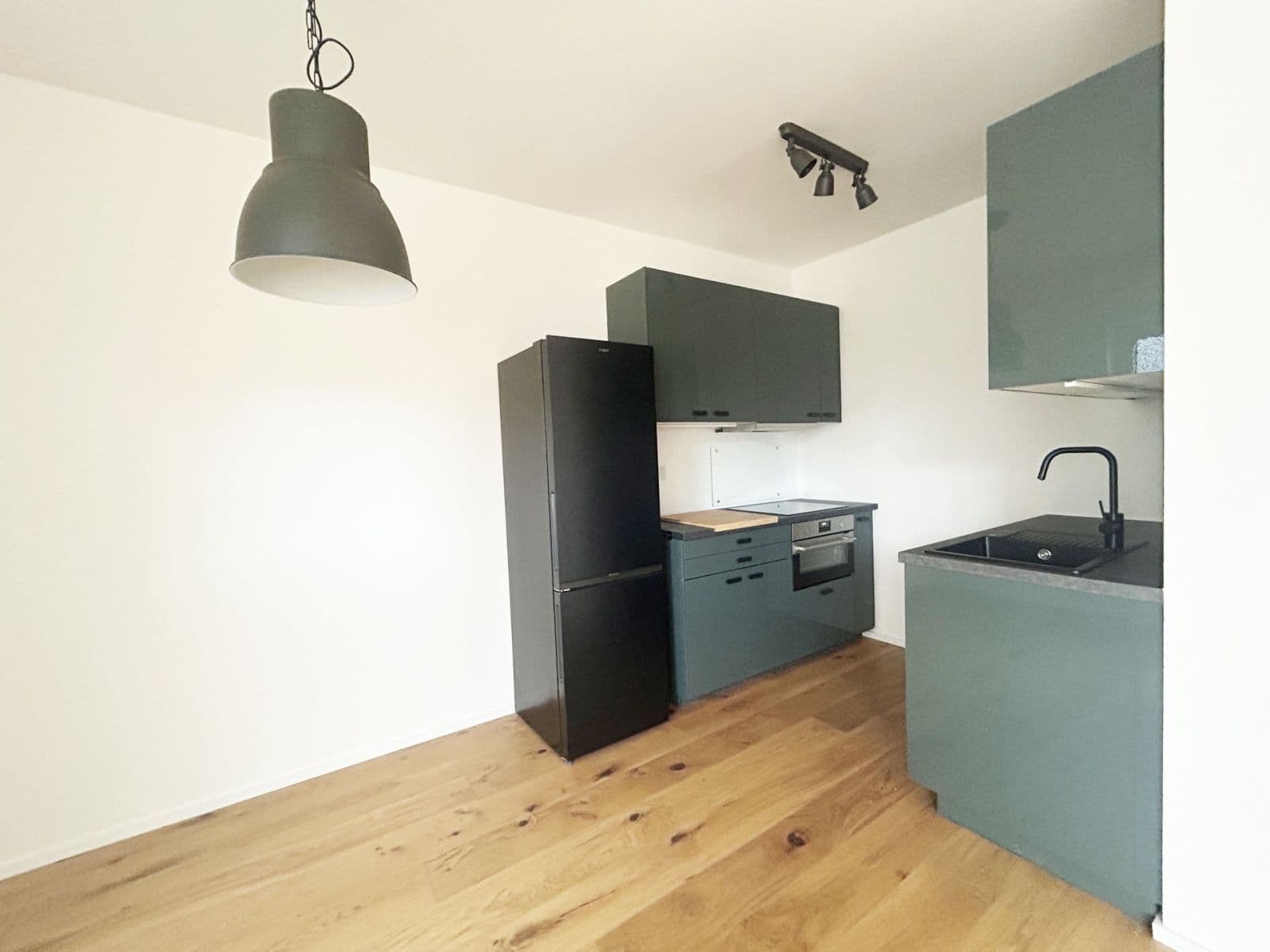 Studio flat to rent, 39 m², U Komína, Prague, Prague Studio flat to rent, 39 m², U Komína, Prague, Prague