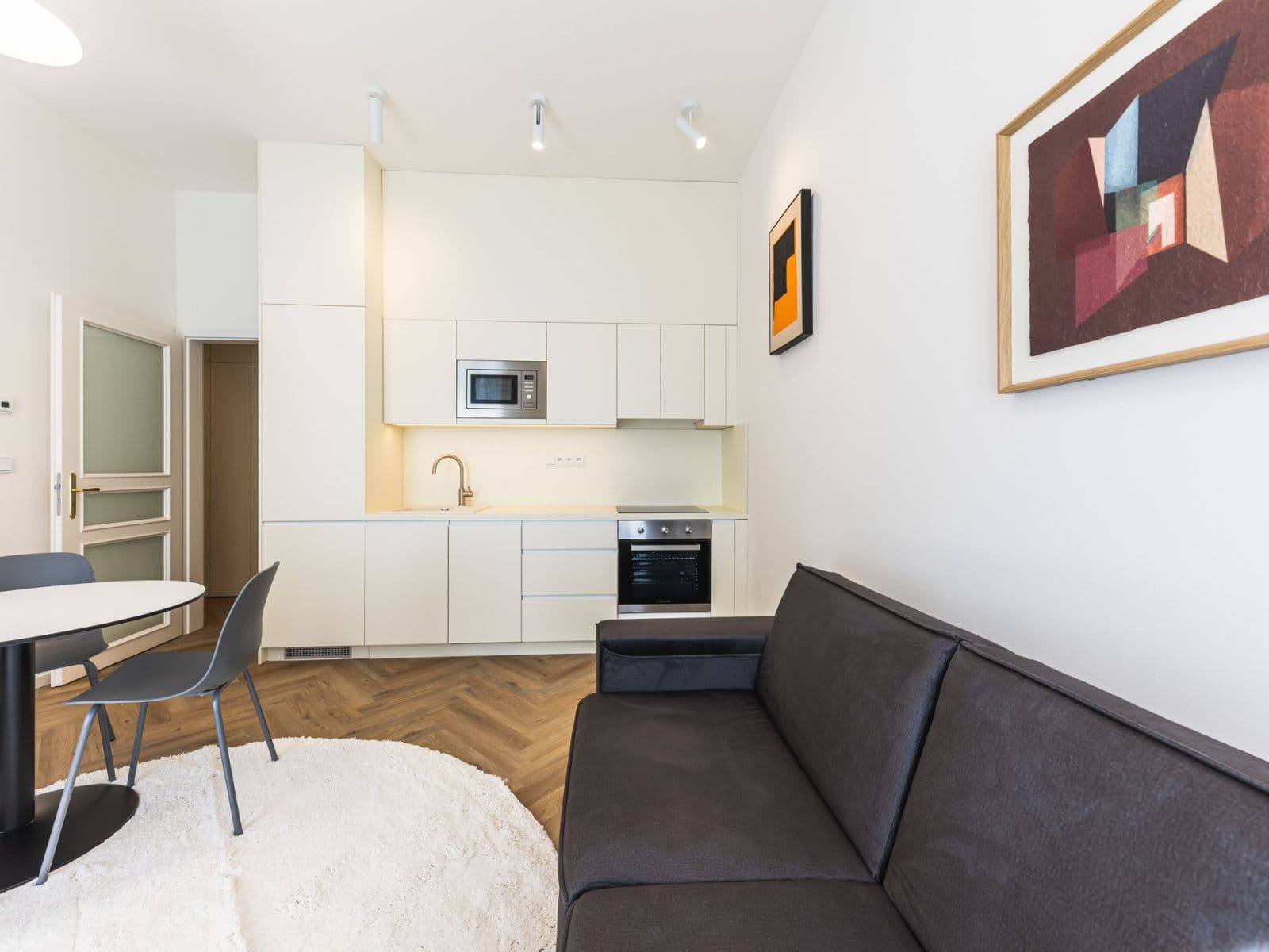 1 bedroom with open-plan kitchen flat to rent, 42 m², Sázavská, Prague, Prague 1 bedroom with open-plan kitchen flat to rent, 42 m², Sázavská, Prague, Prague