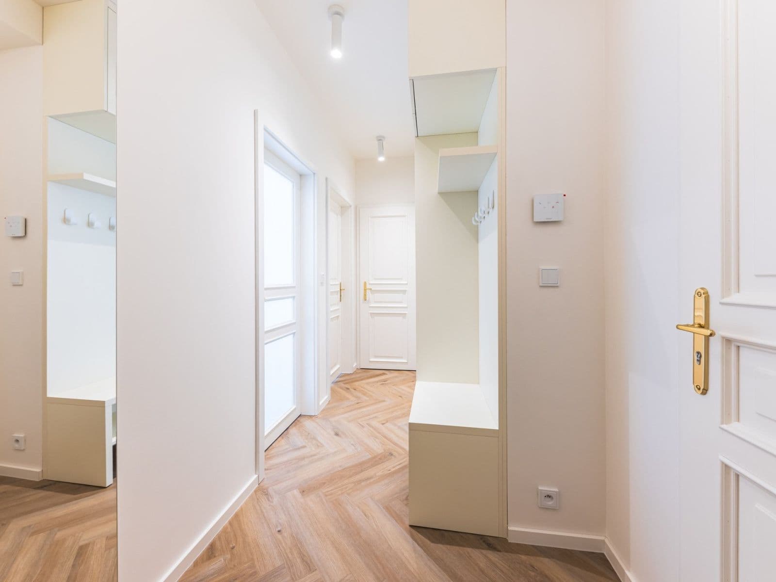 1 bedroom with open-plan kitchen flat to rent, 42 m², Sázavská, Prague, Prague 1 bedroom with open-plan kitchen flat to rent, 42 m², Sázavská, Prague, Prague