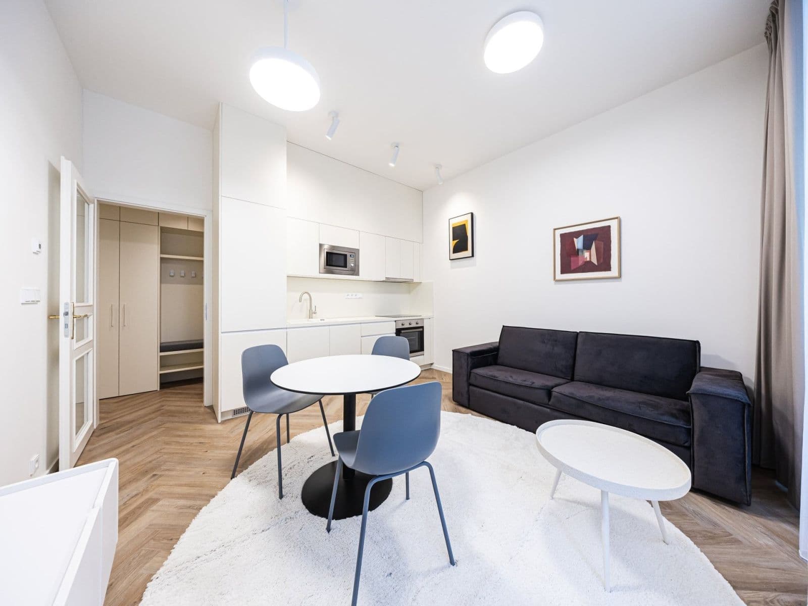1 bedroom with open-plan kitchen flat to rent, 42 m², Sázavská, Prague, Prague 1 bedroom with open-plan kitchen flat to rent, 42 m², Sázavská, Prague, Prague