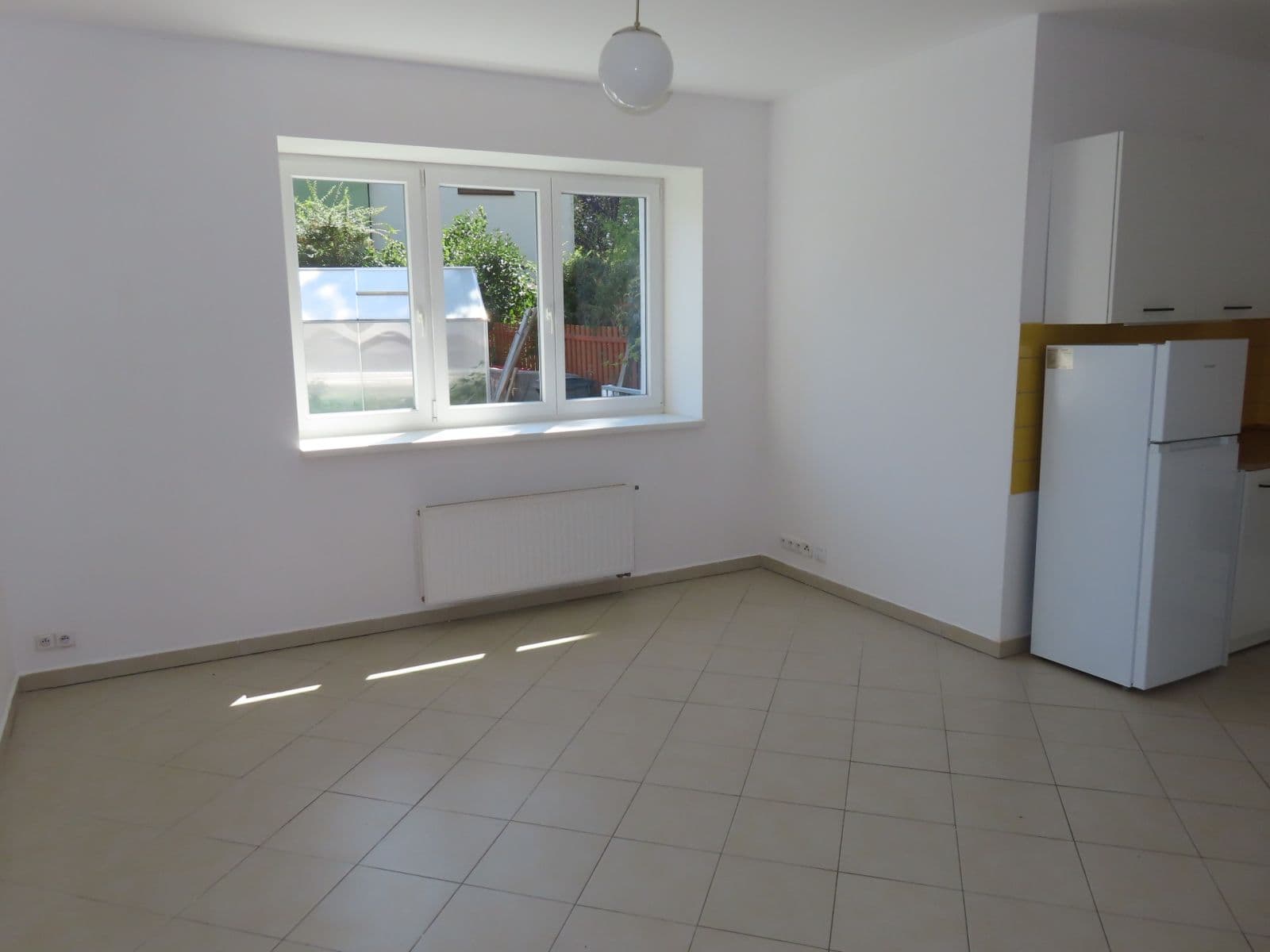 2 bedroom with open-plan kitchen flat to rent, 58 m², Vlnitá, Prague, Prague 2 bedroom with open-plan kitchen flat to rent, 58 m², Vlnitá, Prague, Prague