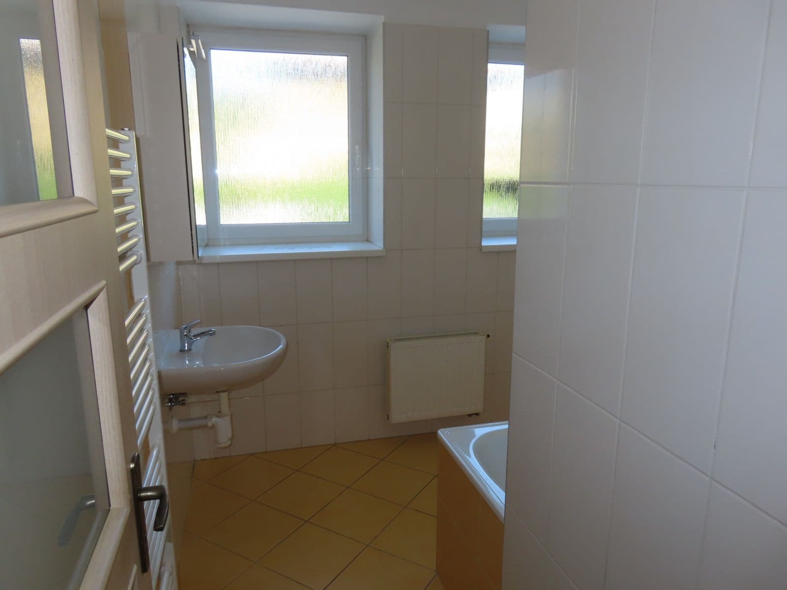 2 bedroom with open-plan kitchen flat to rent, 58 m², Vlnitá, Prague, Prague 2 bedroom with open-plan kitchen flat to rent, 58 m², Vlnitá, Prague, Prague