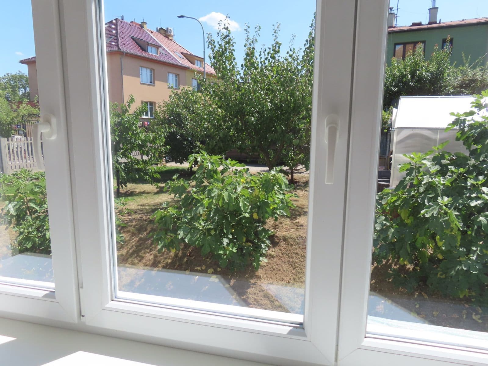 2 bedroom with open-plan kitchen flat to rent, 58 m², Vlnitá, Prague, Prague 2 bedroom with open-plan kitchen flat to rent, 58 m², Vlnitá, Prague, Prague