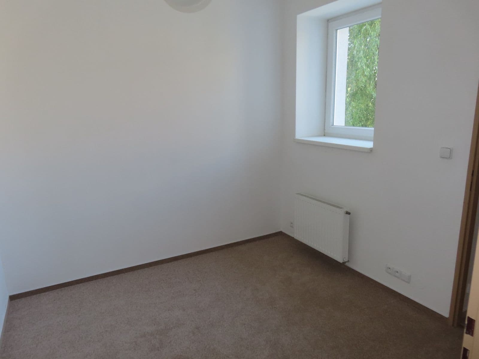 2 bedroom with open-plan kitchen flat to rent, 58 m², Vlnitá, Prague, Prague 2 bedroom with open-plan kitchen flat to rent, 58 m², Vlnitá, Prague, Prague