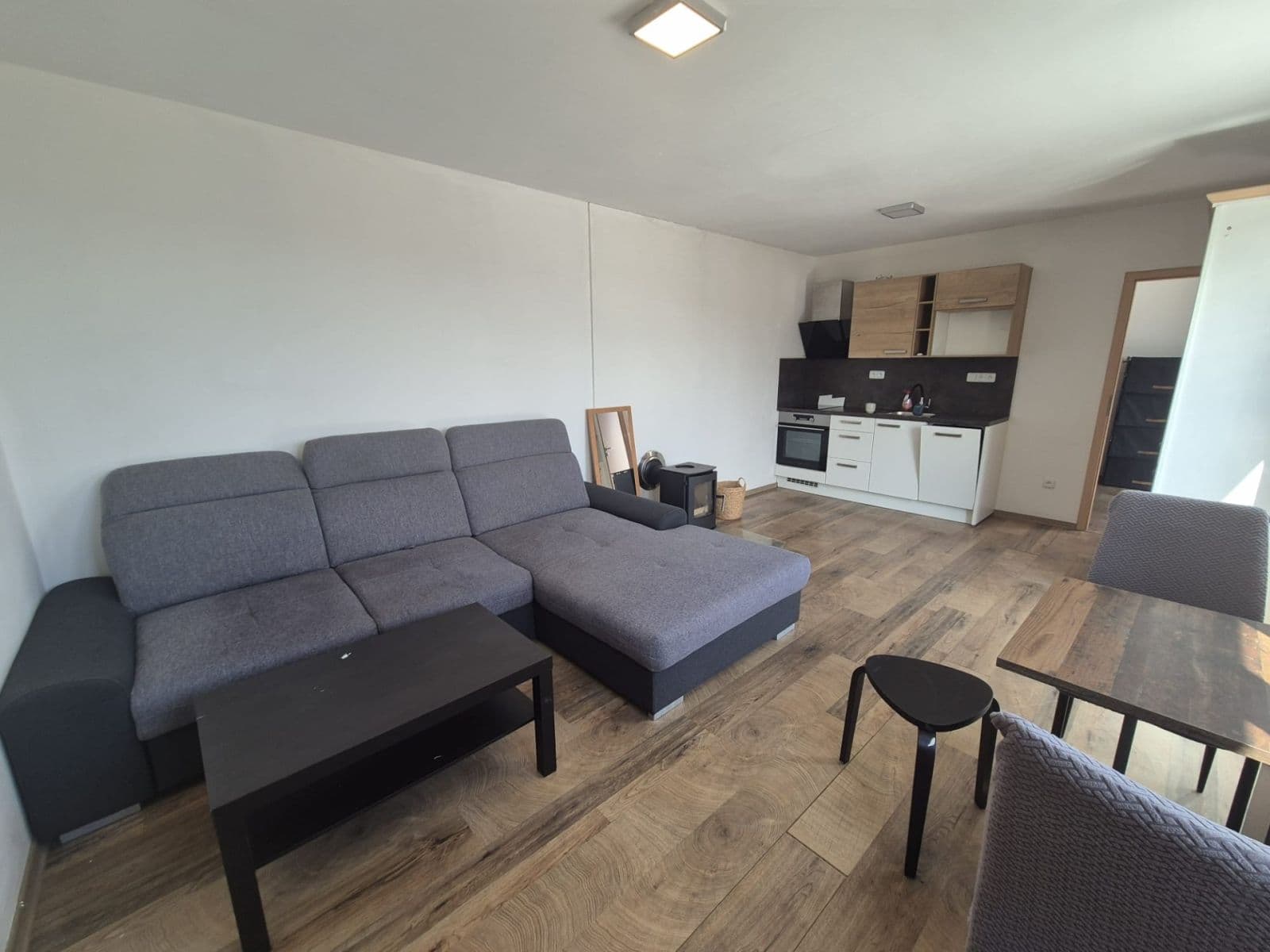 1 bedroom with open-plan kitchen flat to rent, 45 m², Na Vyhlídce, Moravany, Jihomoravský Region 1 bedroom with open-plan kitchen flat to rent, 45 m², Na Vyhlídce, Moravany, Jihomoravský Region