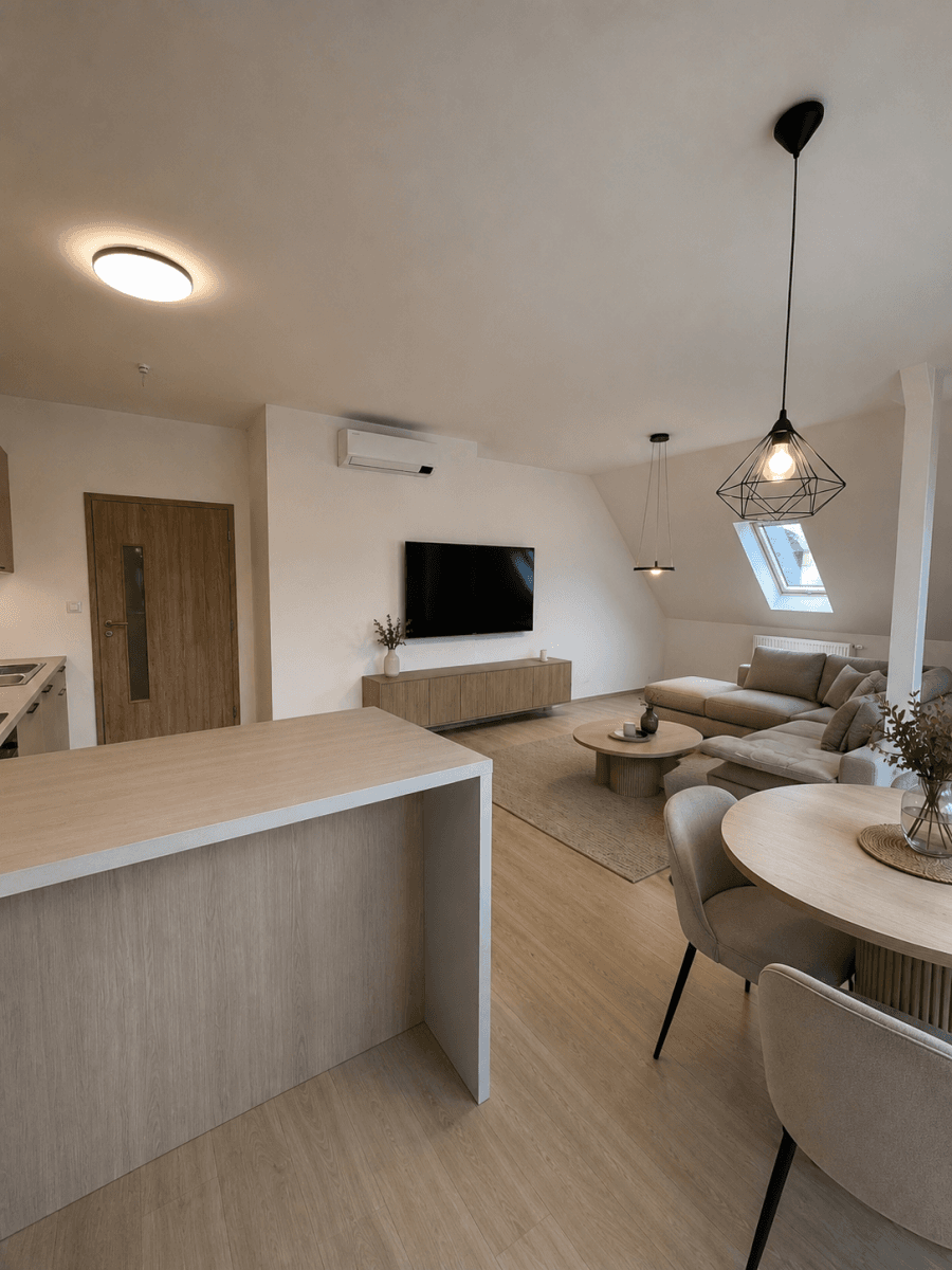 2 bedroom with open-plan kitchen flat to rent, 94 m², Horova, Ústí nad Labem, Ústecký Region 2 bedroom with open-plan kitchen flat to rent, 94 m², Horova, Ústí nad Labem, Ústecký Region