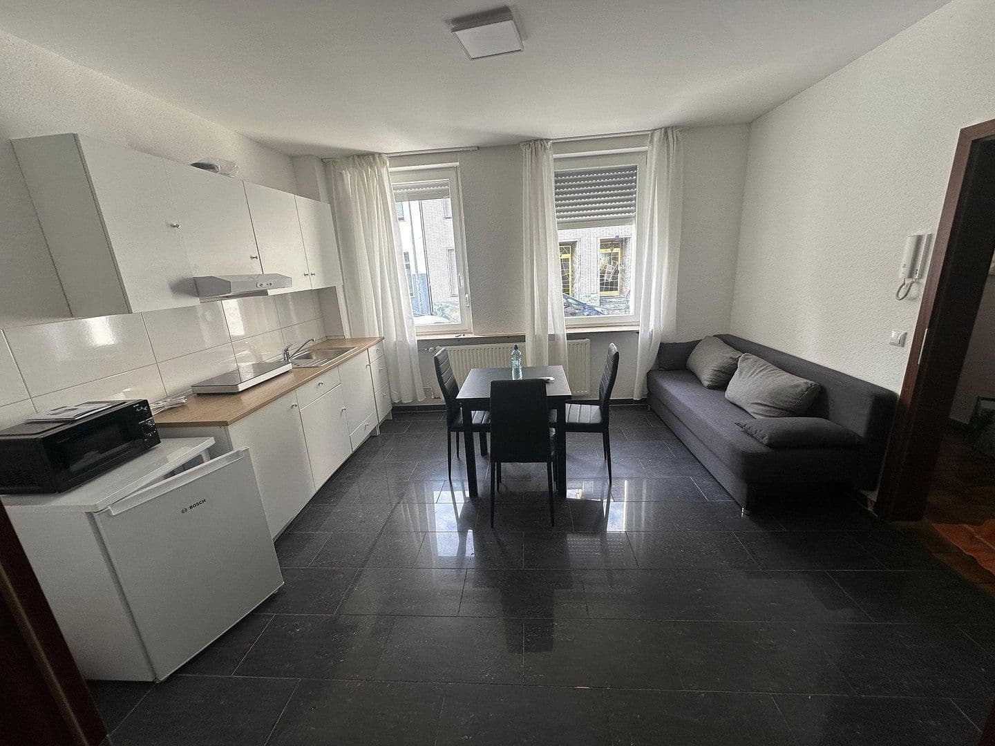 Studio flat to rent, 45 m², Am Ringerberg 36, Mönchengladbach, North Rhine-Westphalia Studio flat to rent, 45 m², Am Ringerberg 36, Mönchengladbach, North Rhine-Westphalia