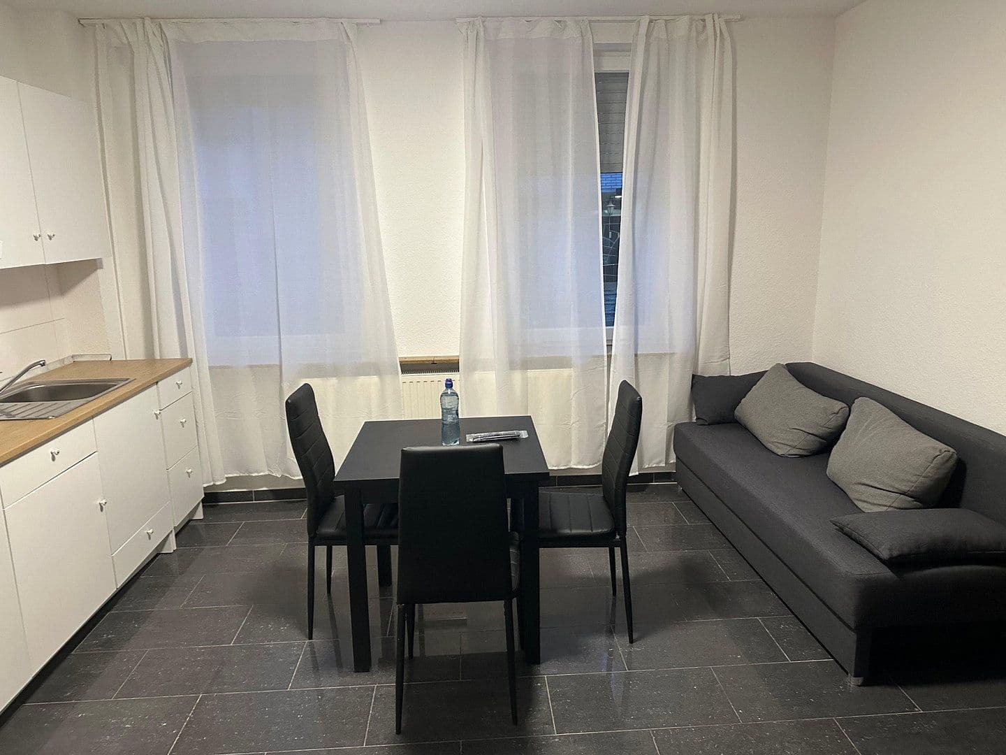 Studio flat to rent, 45 m², Am Ringerberg 36, Mönchengladbach, North Rhine-Westphalia Studio flat to rent, 45 m², Am Ringerberg 36, Mönchengladbach, North Rhine-Westphalia