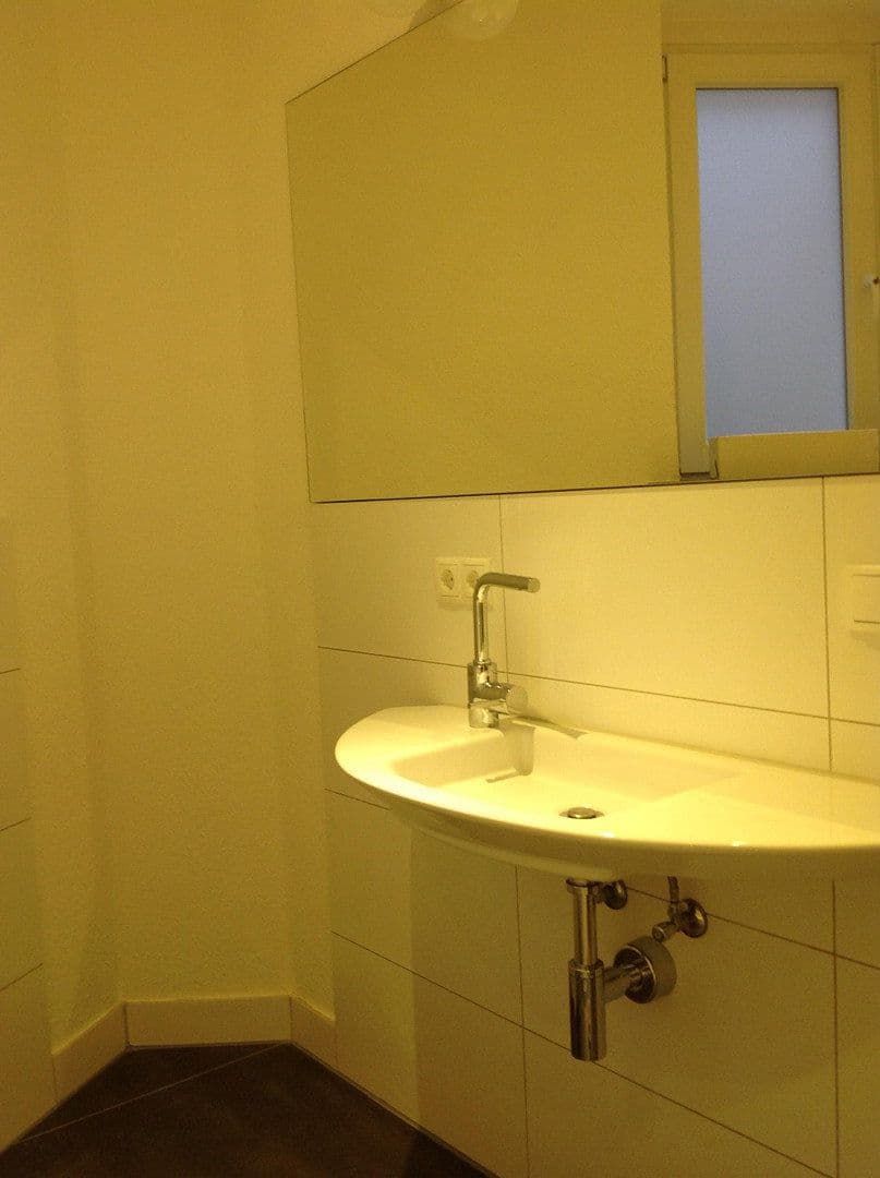 4 bedroom flat to rent, 100 m², Duisburg Alt-Hamborn, North Rhine-Westphalia 4 bedroom flat to rent, 100 m², Duisburg Alt-Hamborn, North Rhine-Westphalia