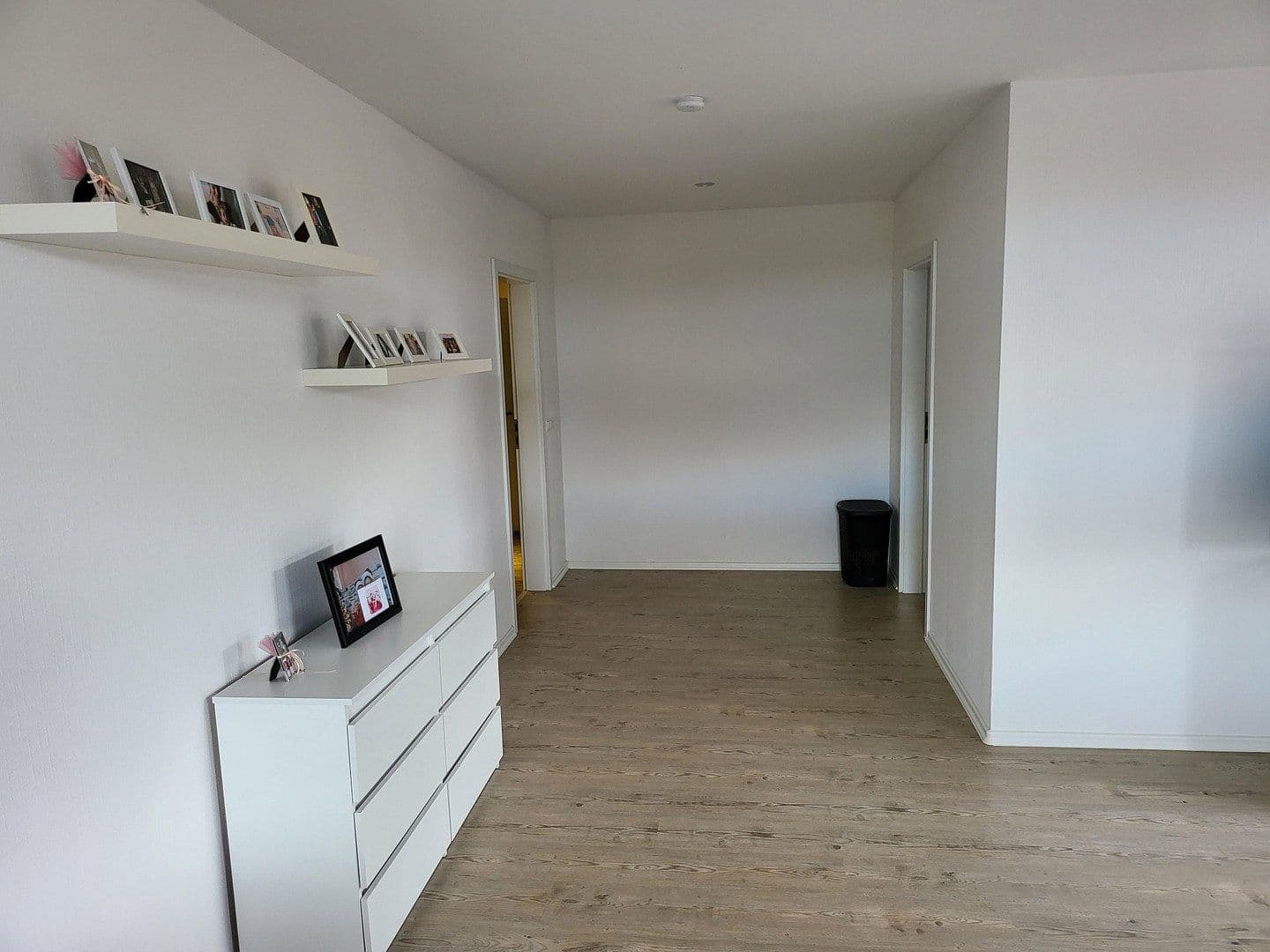 3 bedroom with open-plan kitchen flat to rent, 200 m², Waldenburger Straße 87, Glauchau, Saxony 3 bedroom with open-plan kitchen flat to rent, 200 m², Waldenburger Straße 87, Glauchau, Saxony