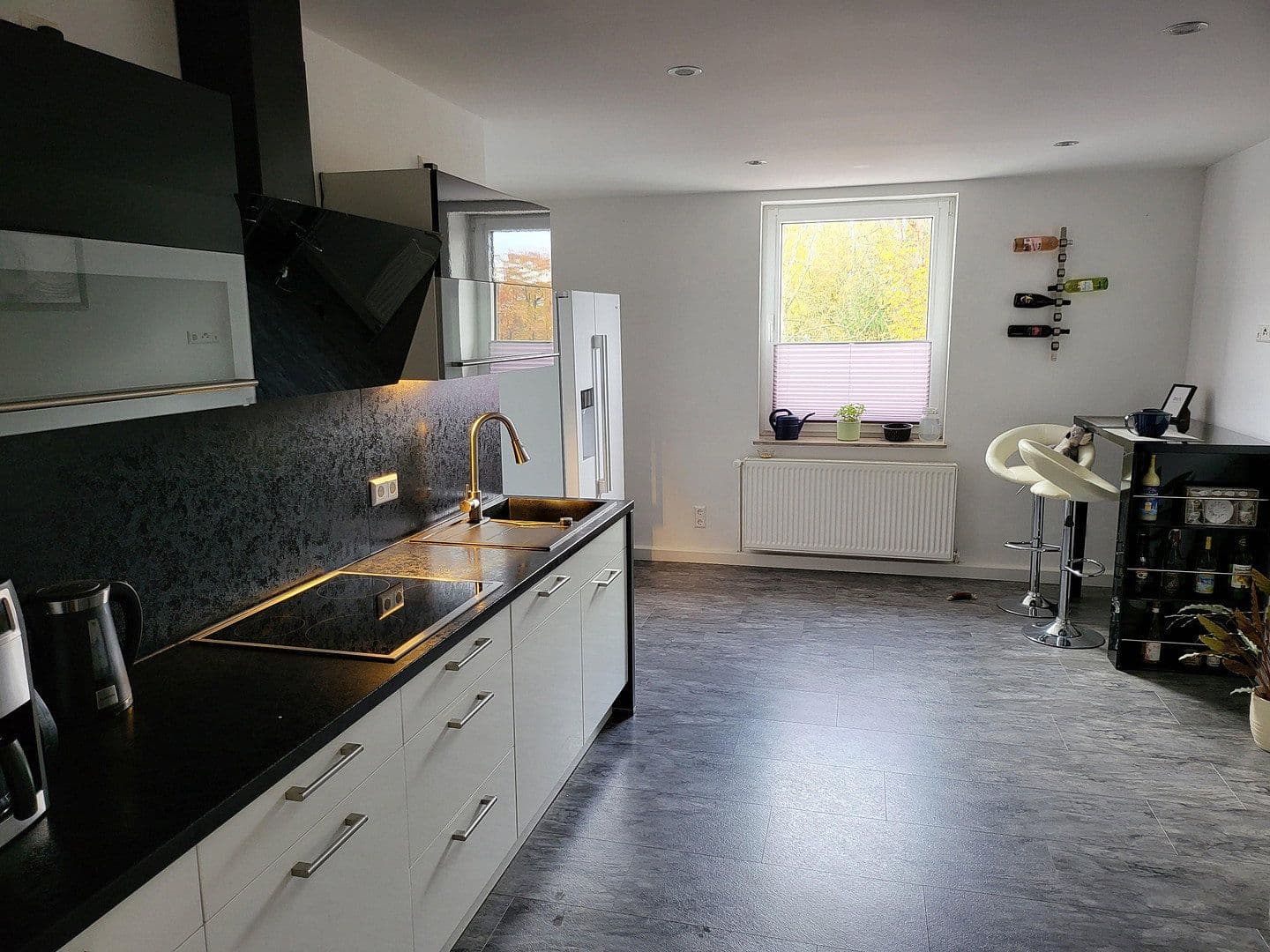 3 bedroom with open-plan kitchen flat to rent, 200 m², Waldenburger Straße 87, Glauchau, Saxony 3 bedroom with open-plan kitchen flat to rent, 200 m², Waldenburger Straße 87, Glauchau, Saxony