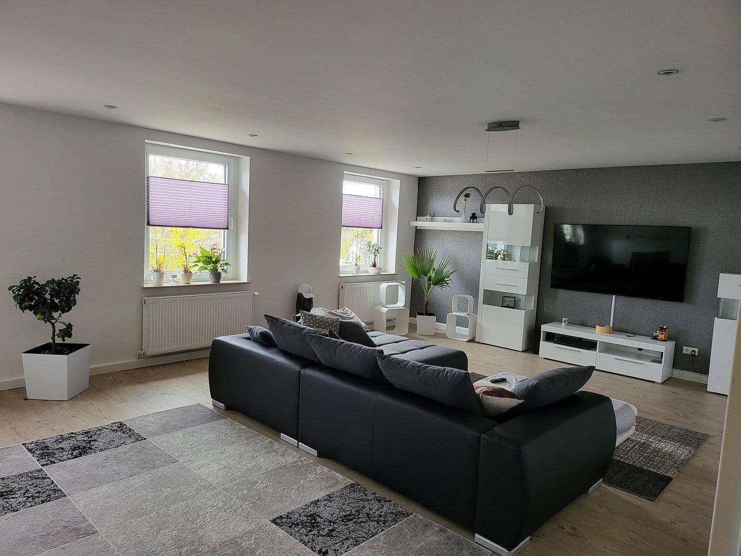 3 bedroom with open-plan kitchen flat to rent, 200 m², Waldenburger Straße 87, Glauchau, Saxony 3 bedroom with open-plan kitchen flat to rent, 200 m², Waldenburger Straße 87, Glauchau, Saxony